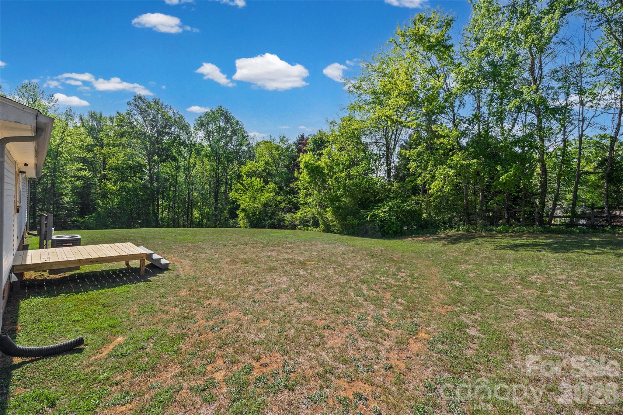 property viewer photo 23