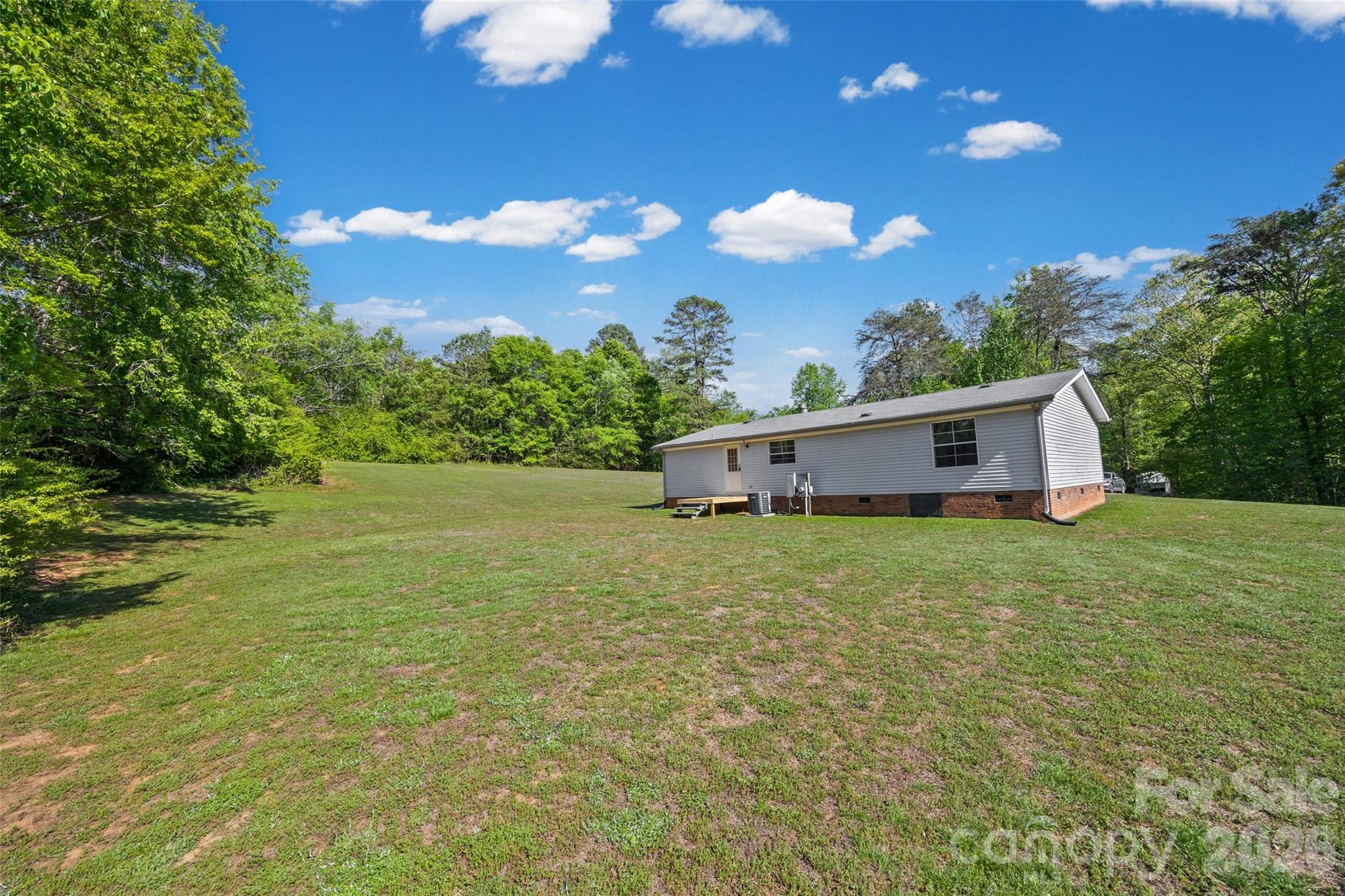 property viewer photo 24