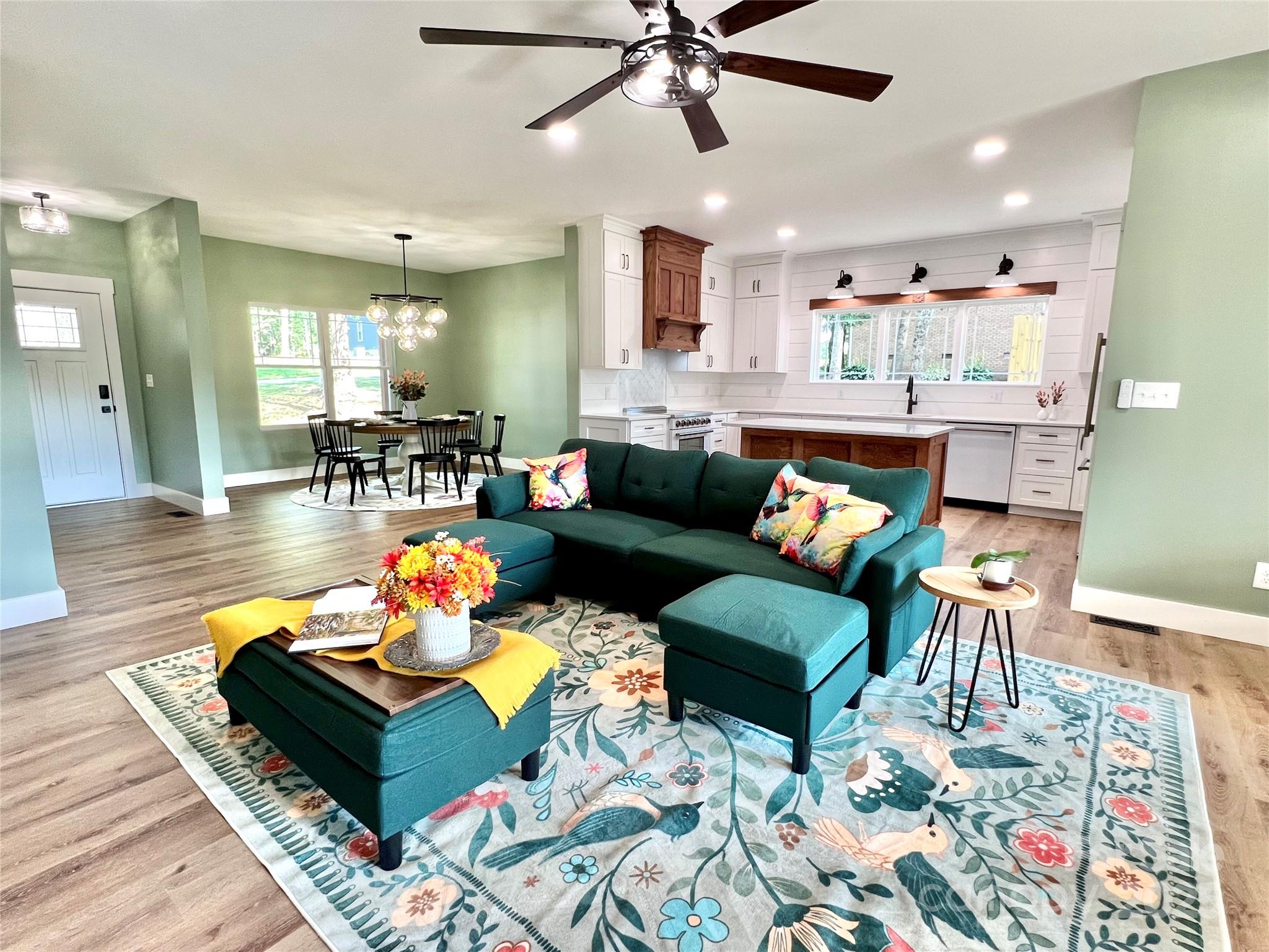 property viewer photo 11