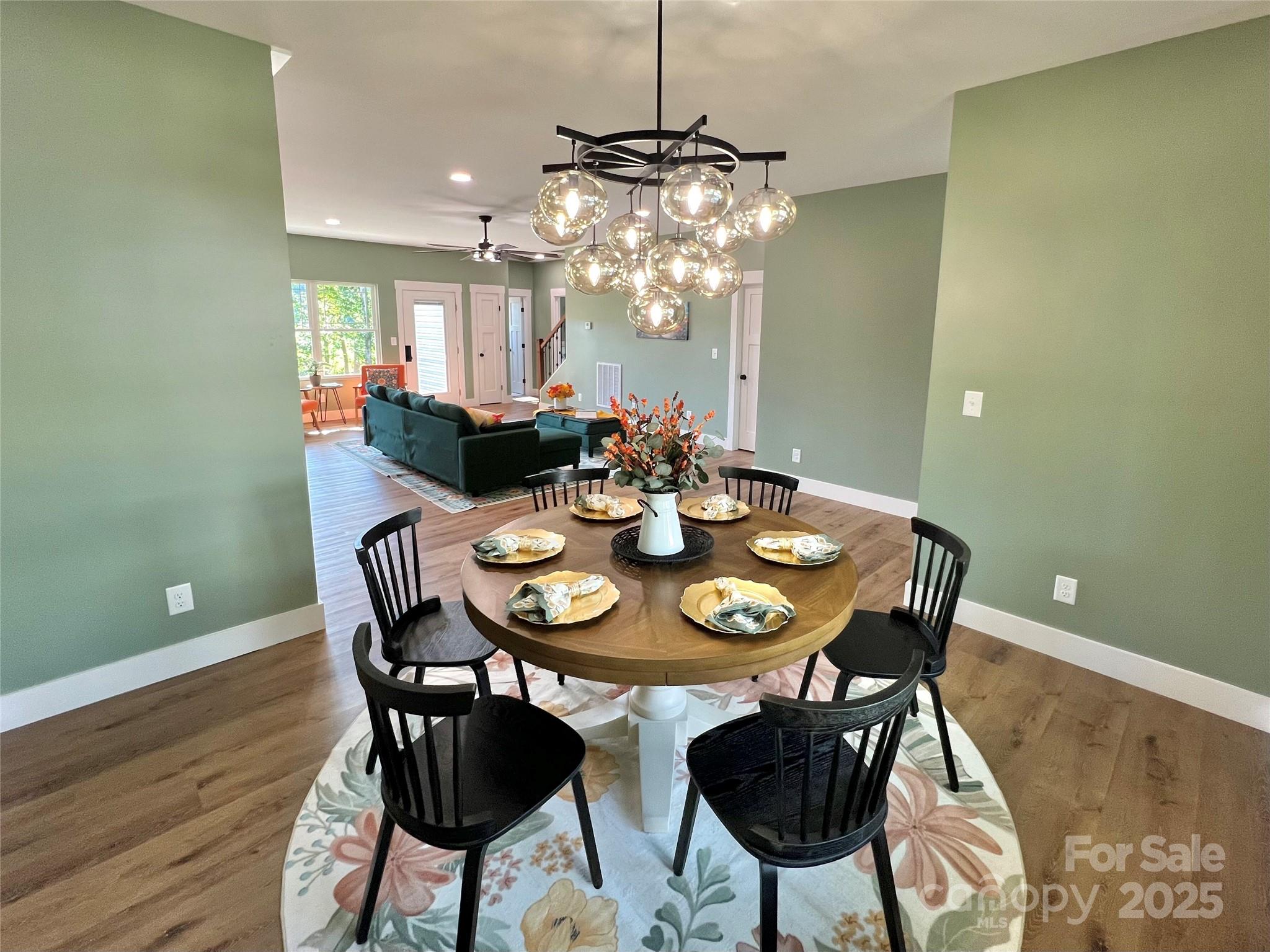 property viewer photo 12