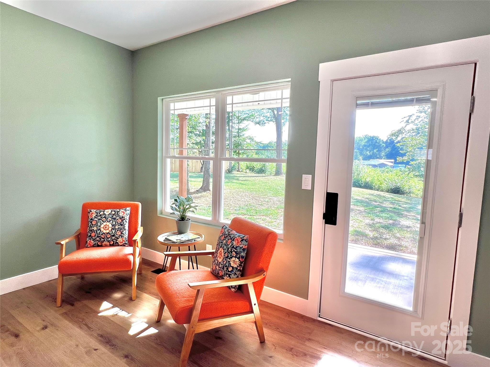 property viewer photo 16