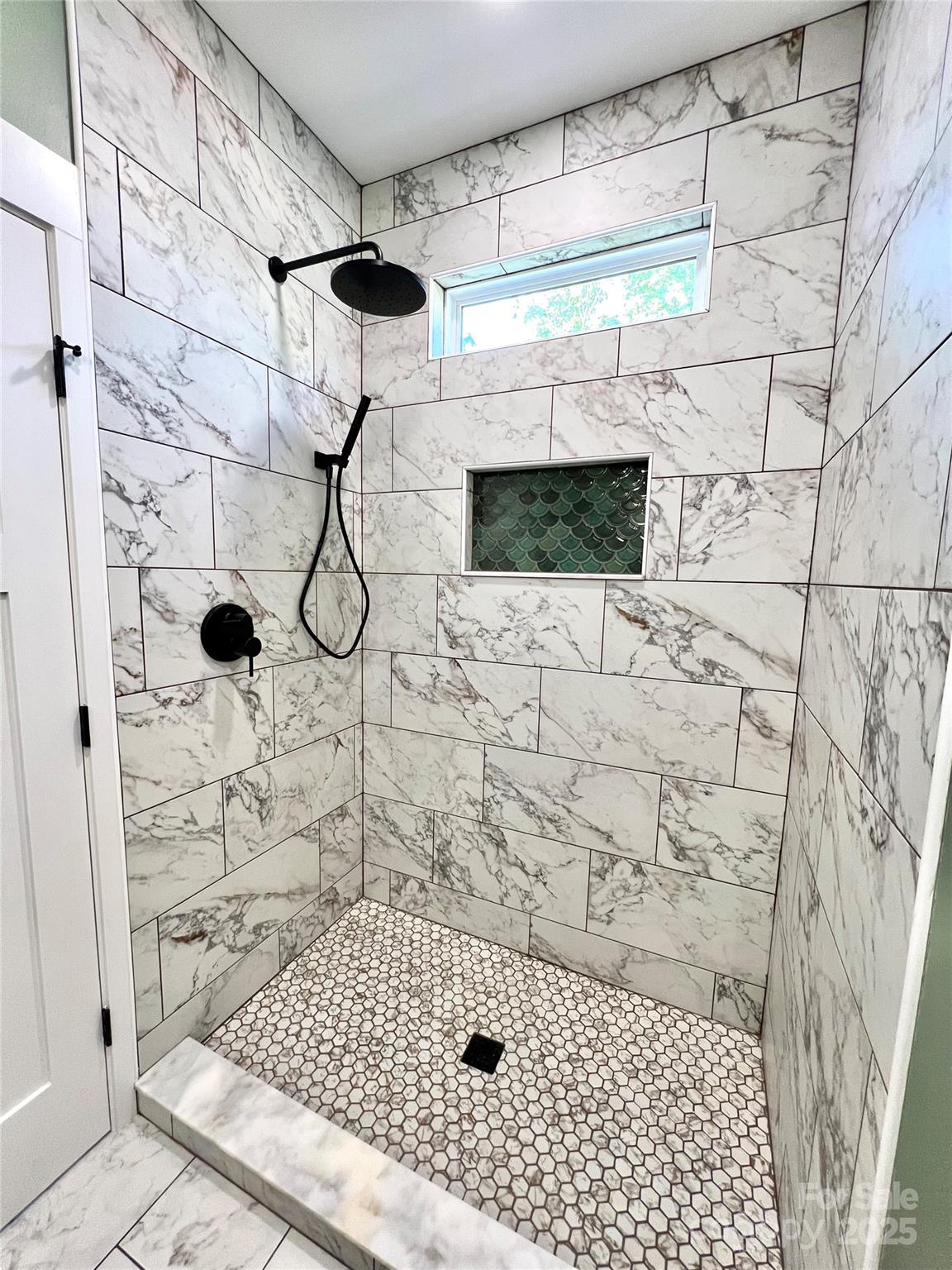 property viewer photo 22