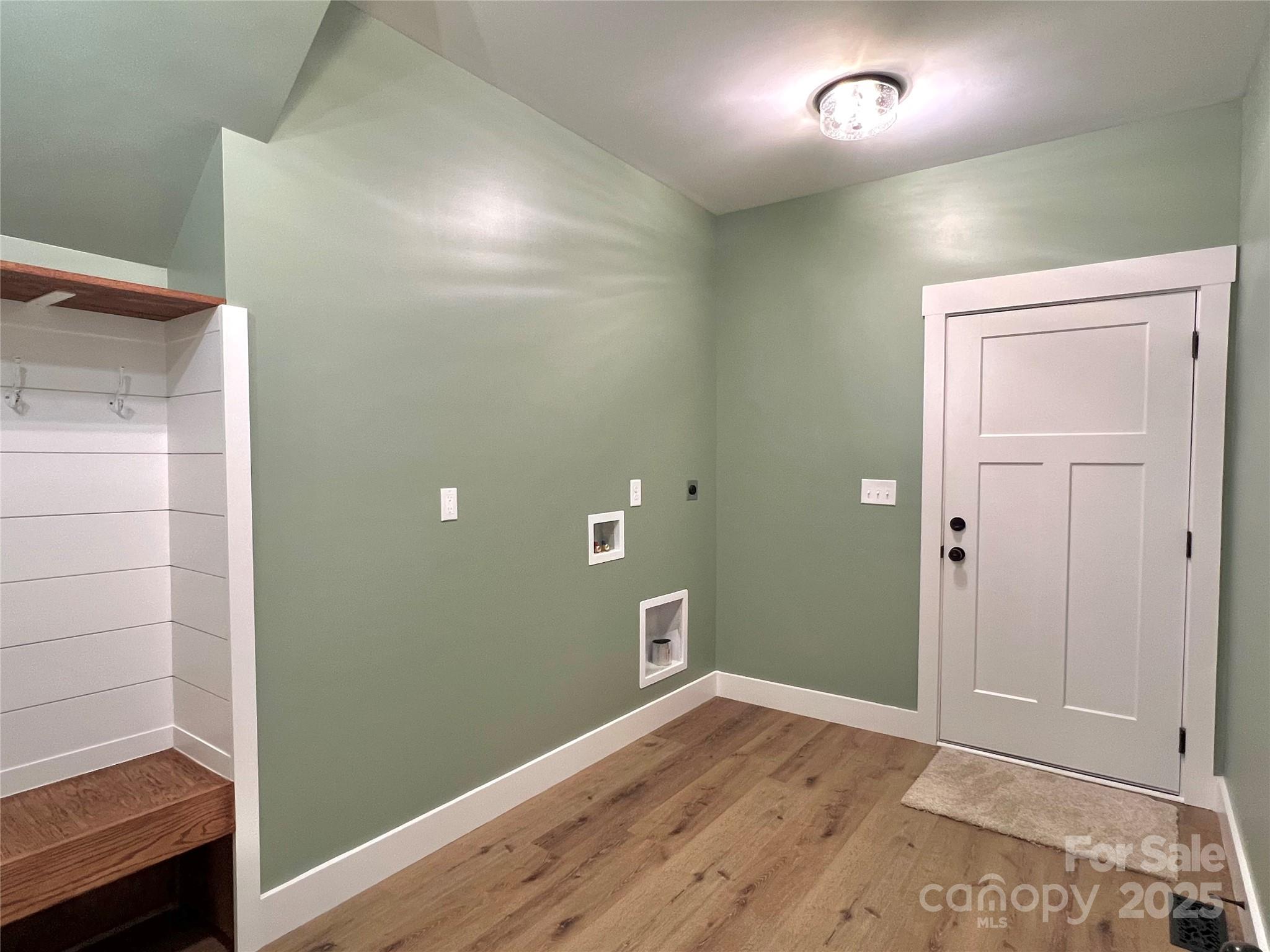 property viewer photo 24