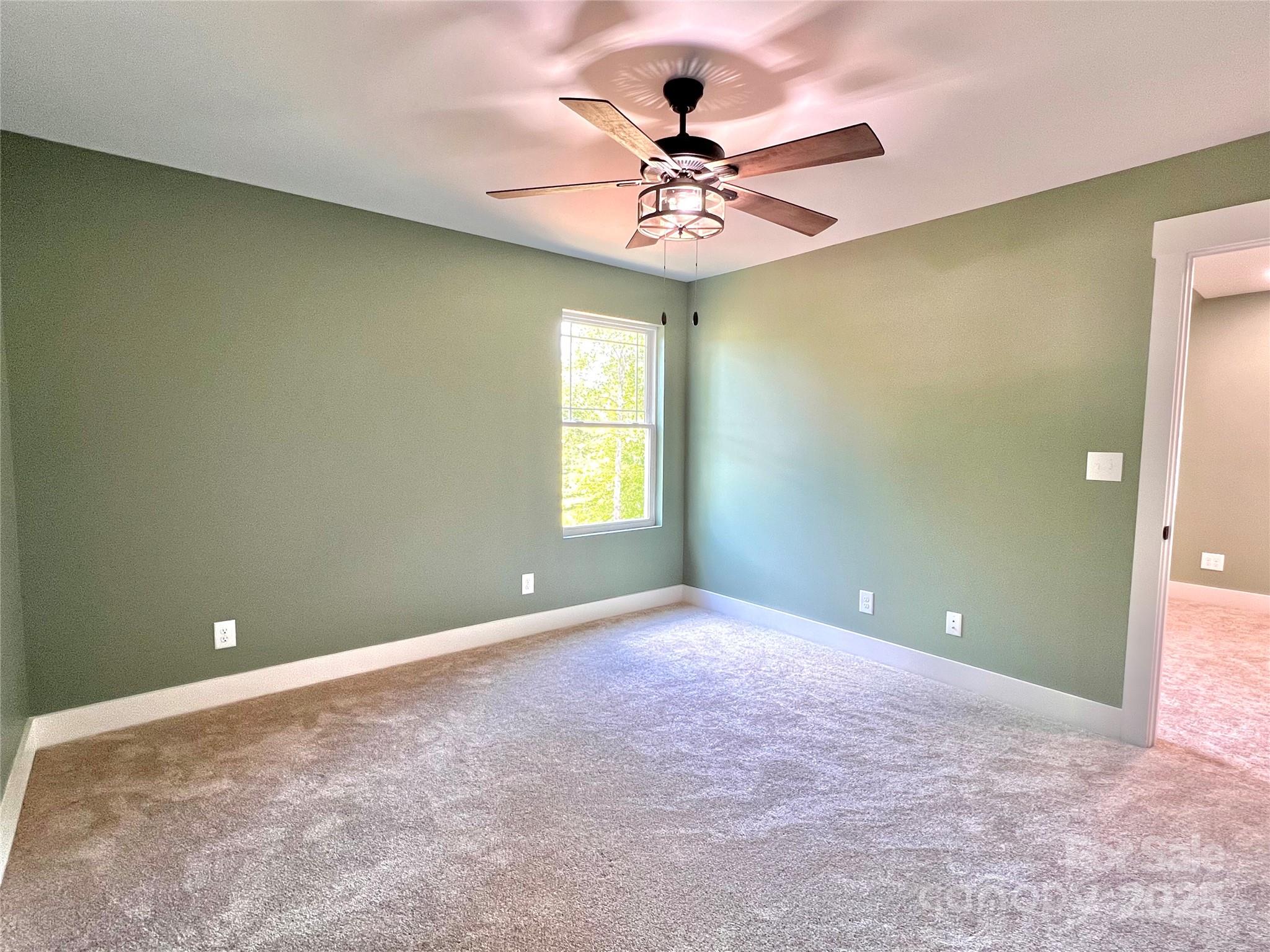 property viewer photo 26