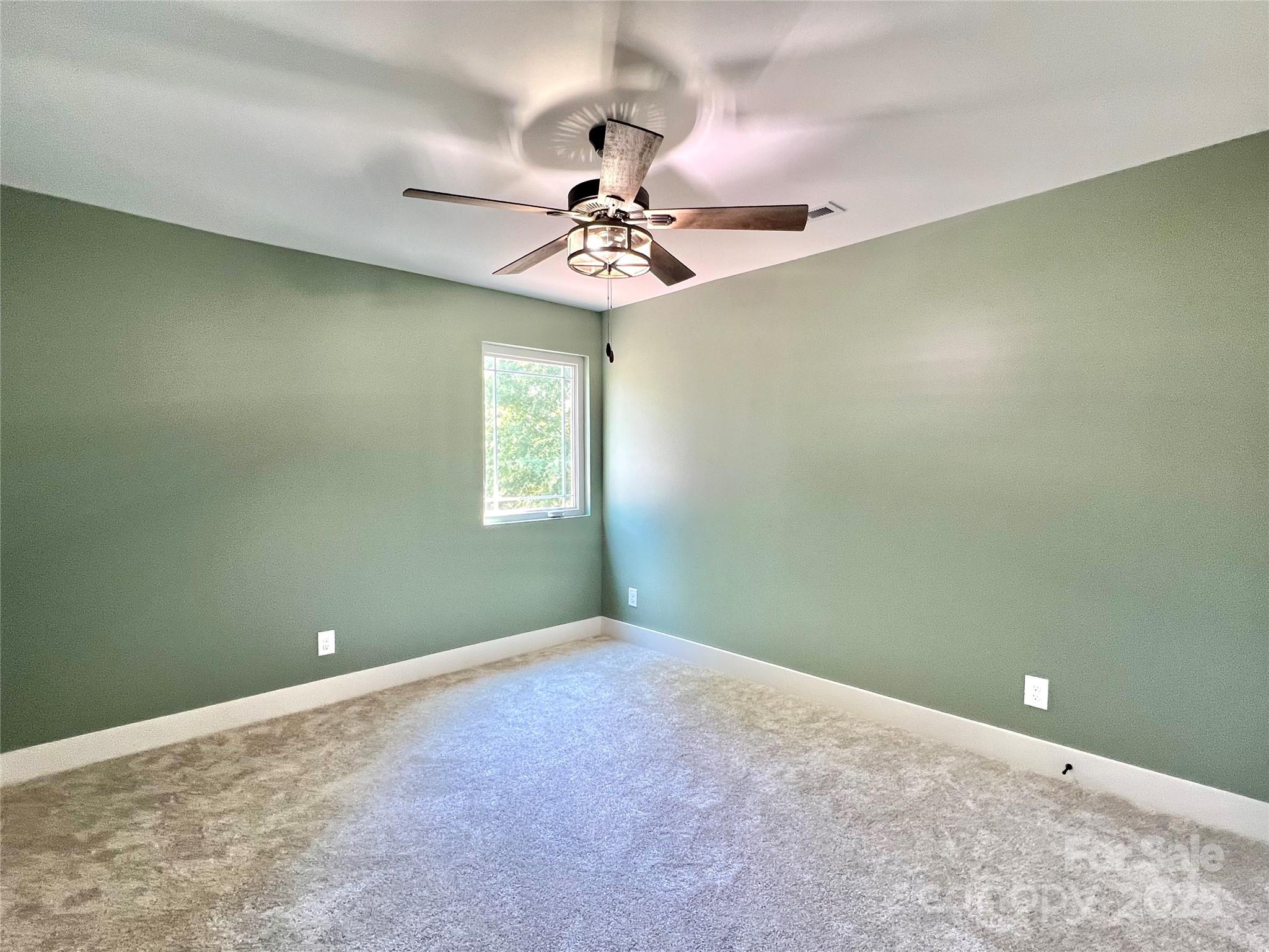 property viewer photo 29