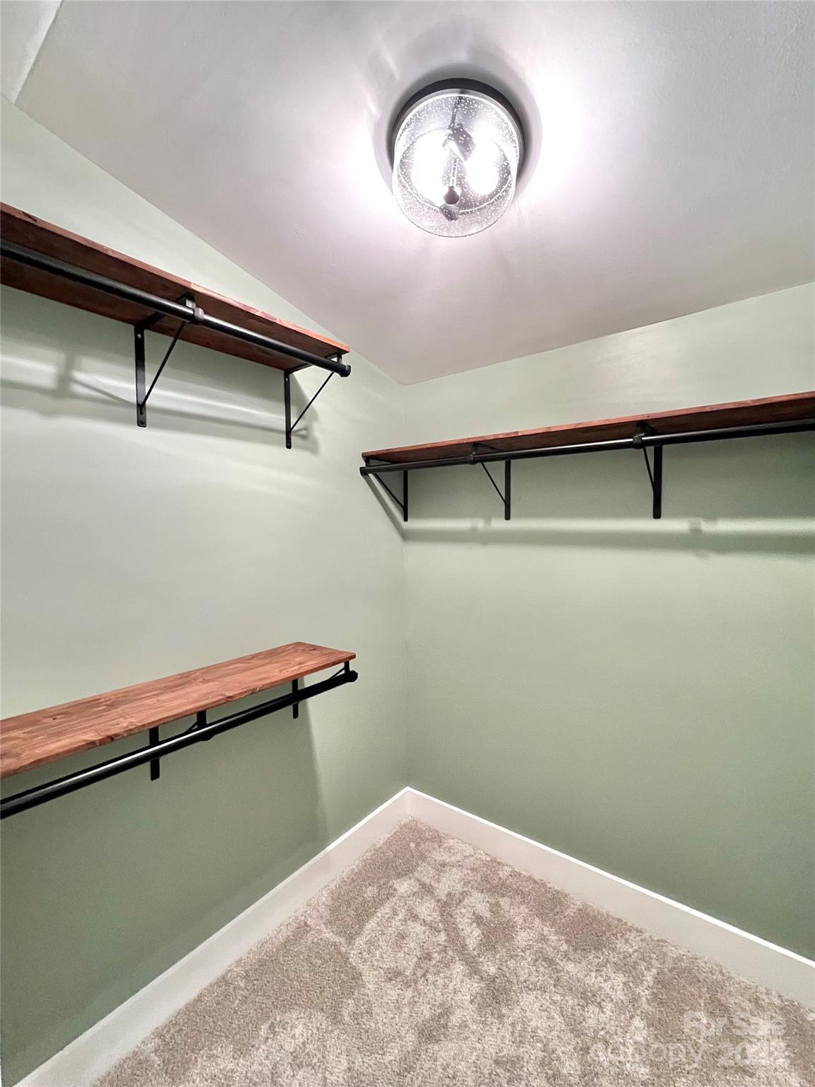 property viewer photo 37