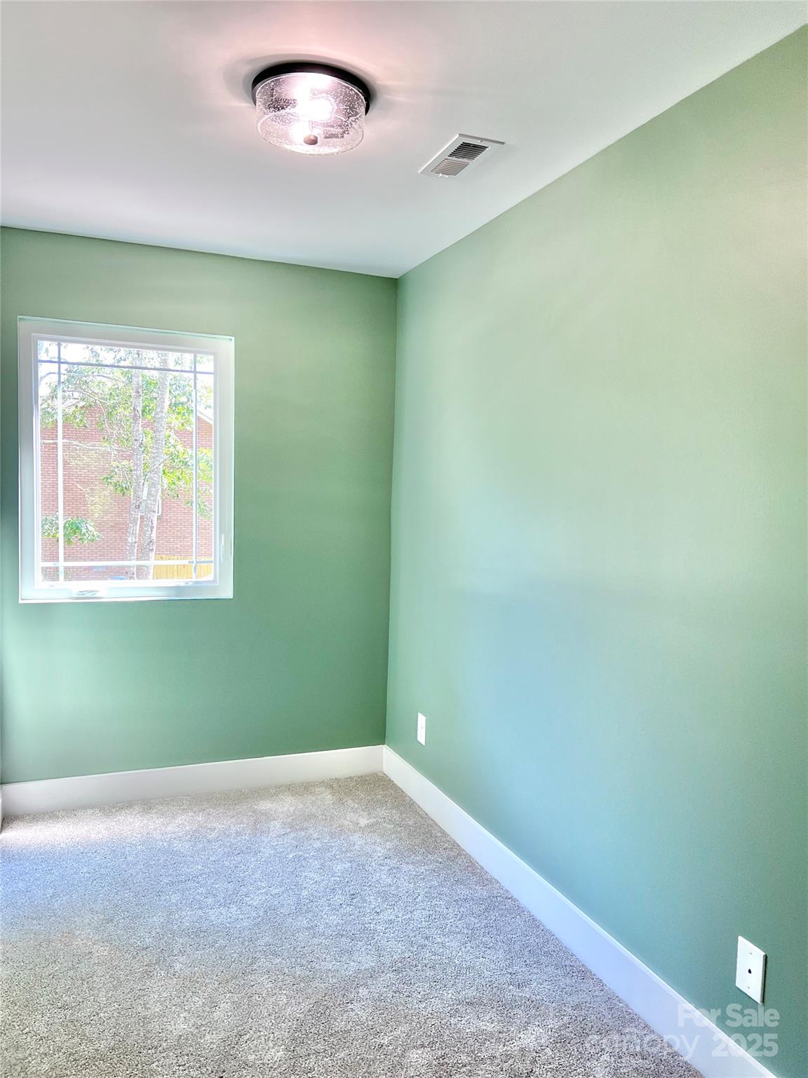 property viewer photo 38