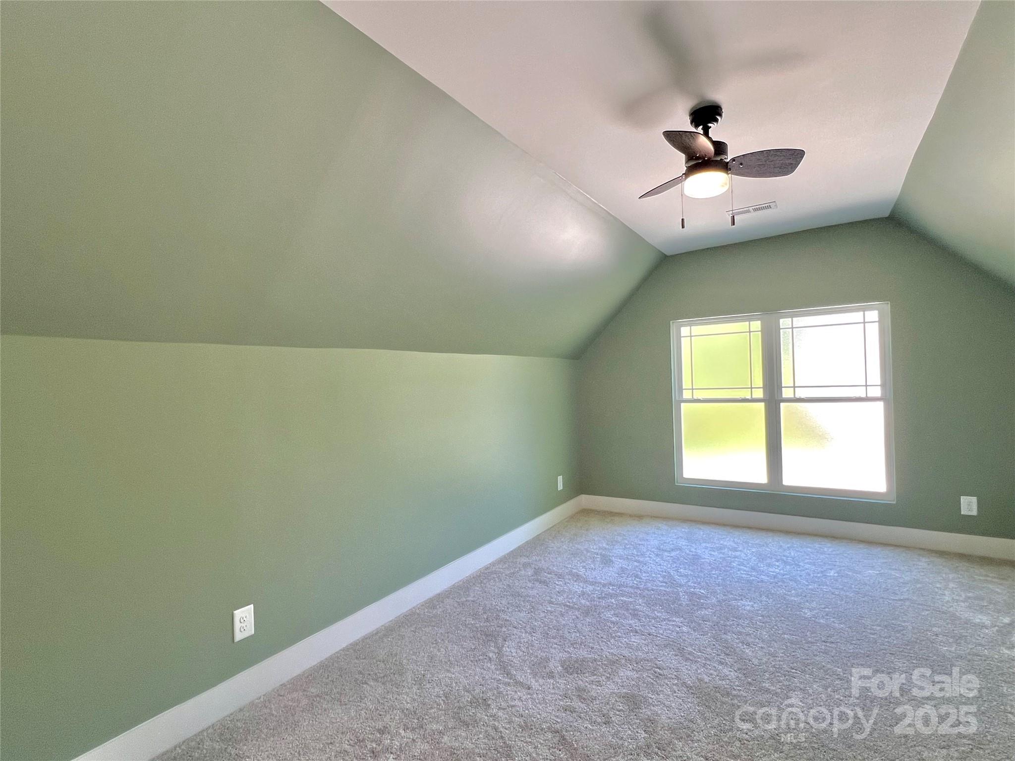property viewer photo 39