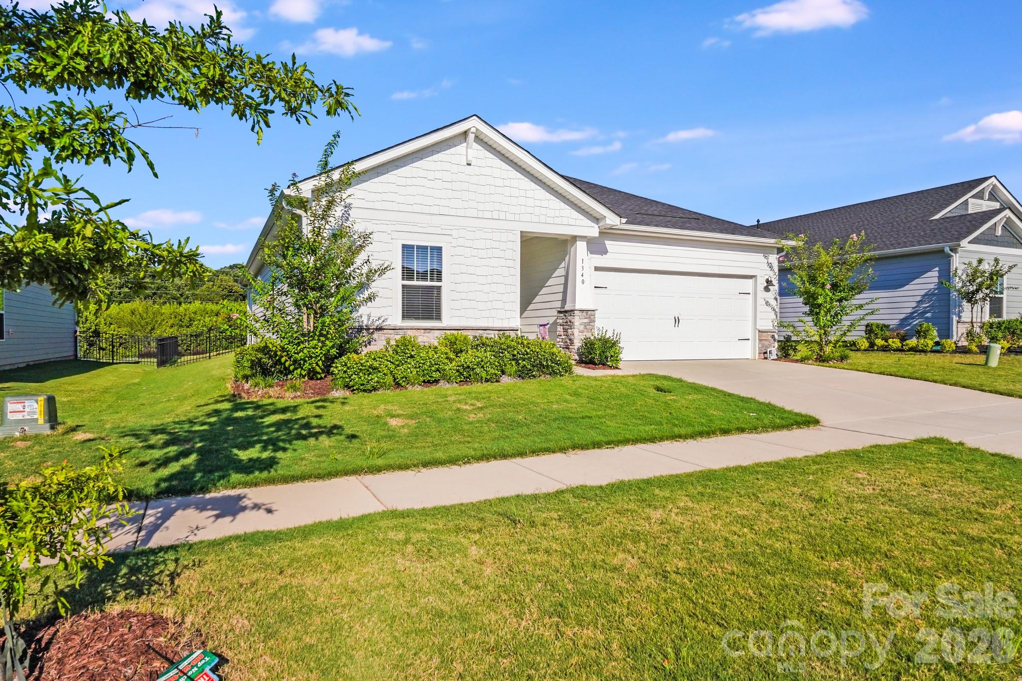 property viewer photo 2