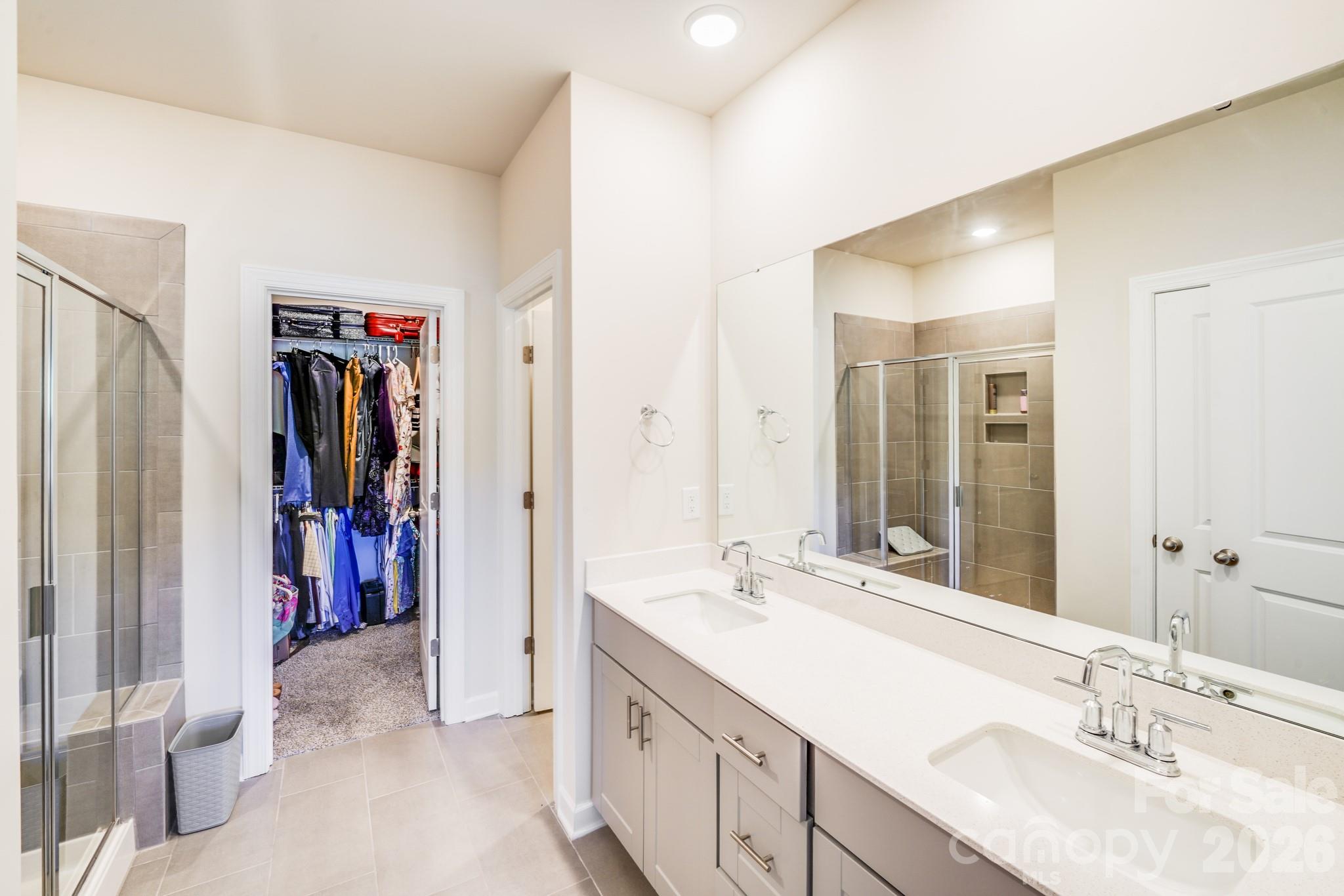 property viewer photo 22