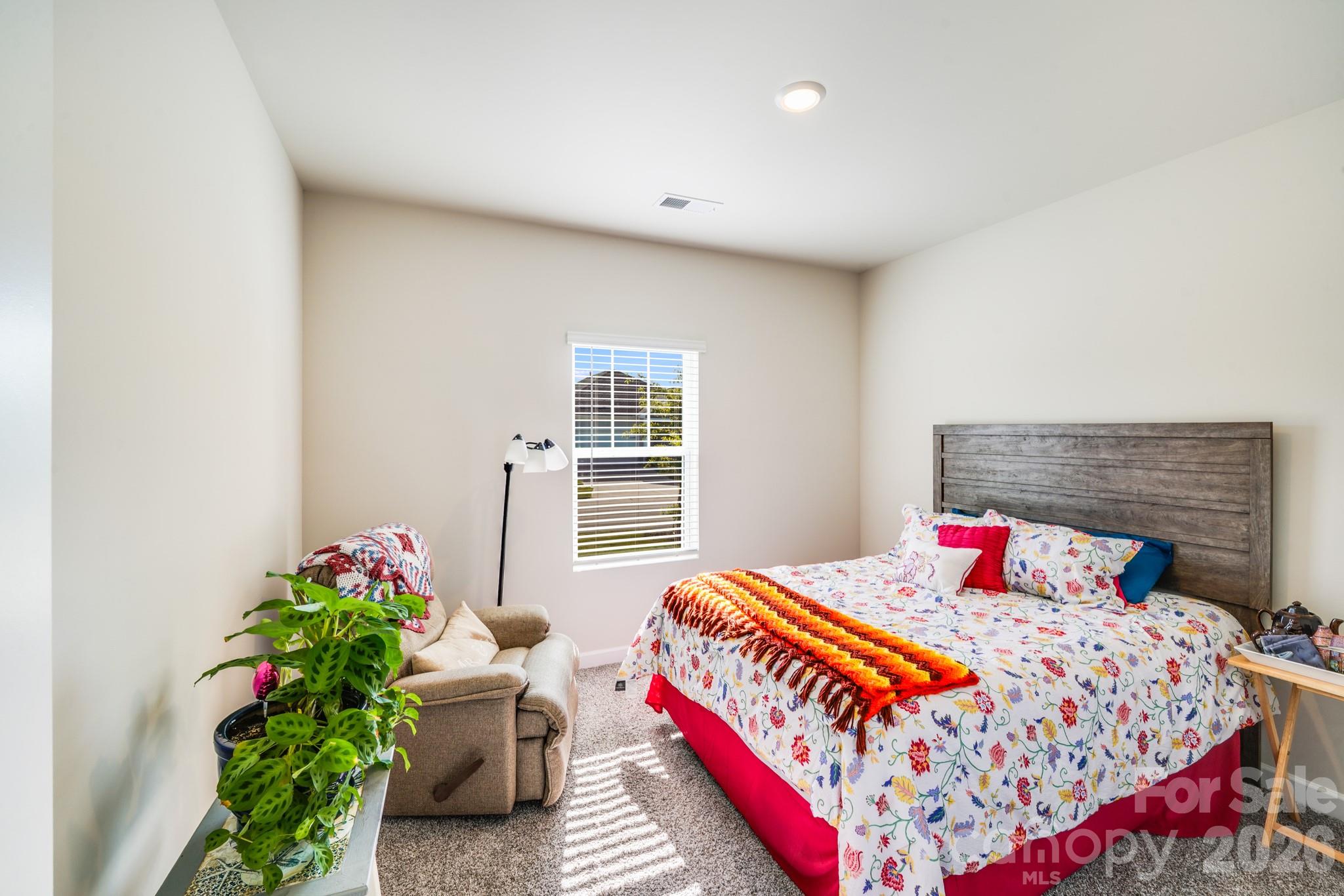 property viewer photo 23