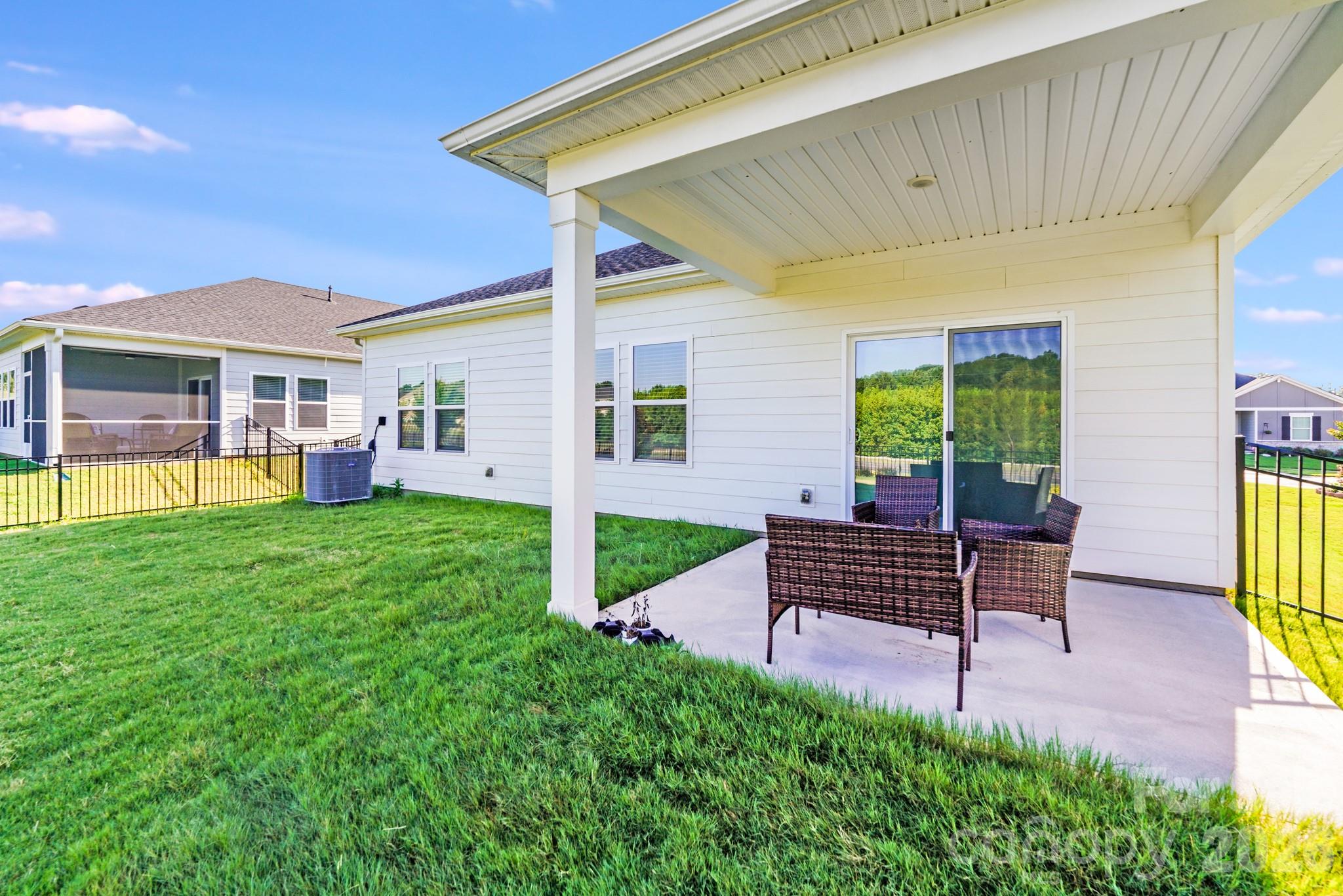 property viewer photo 30