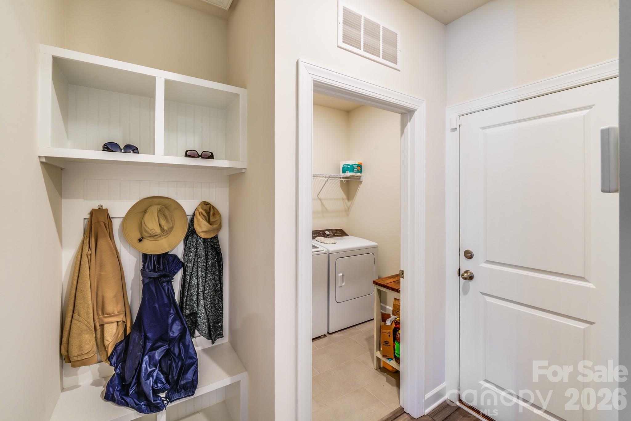 property viewer photo 6