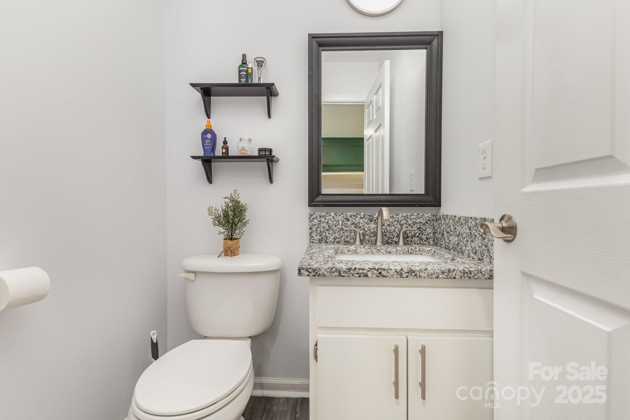 property viewer photo 20