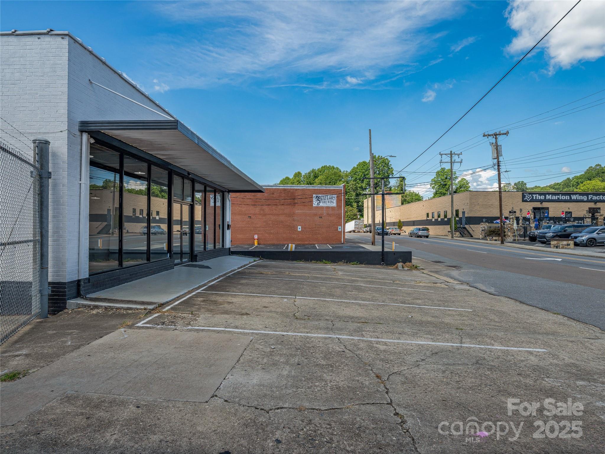 main property photo 5