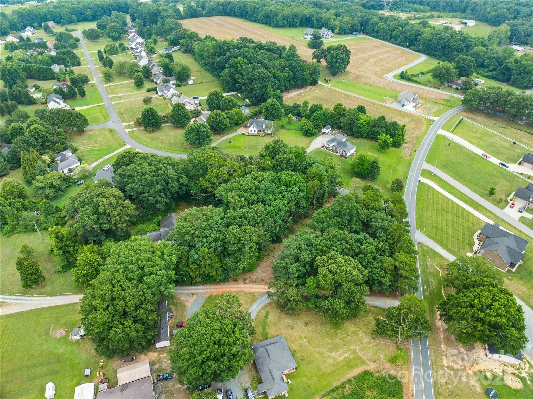 main property photo 11