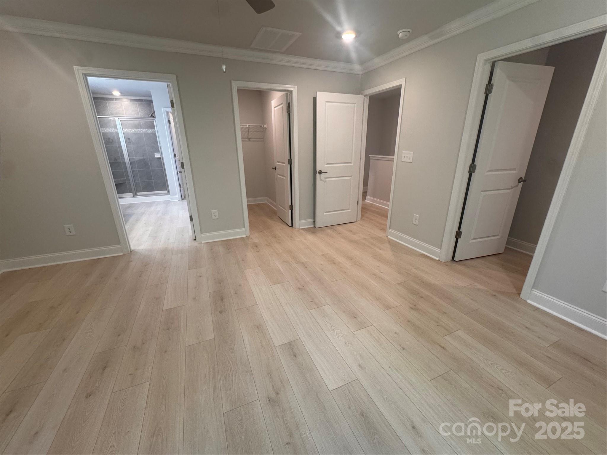 property viewer photo 12