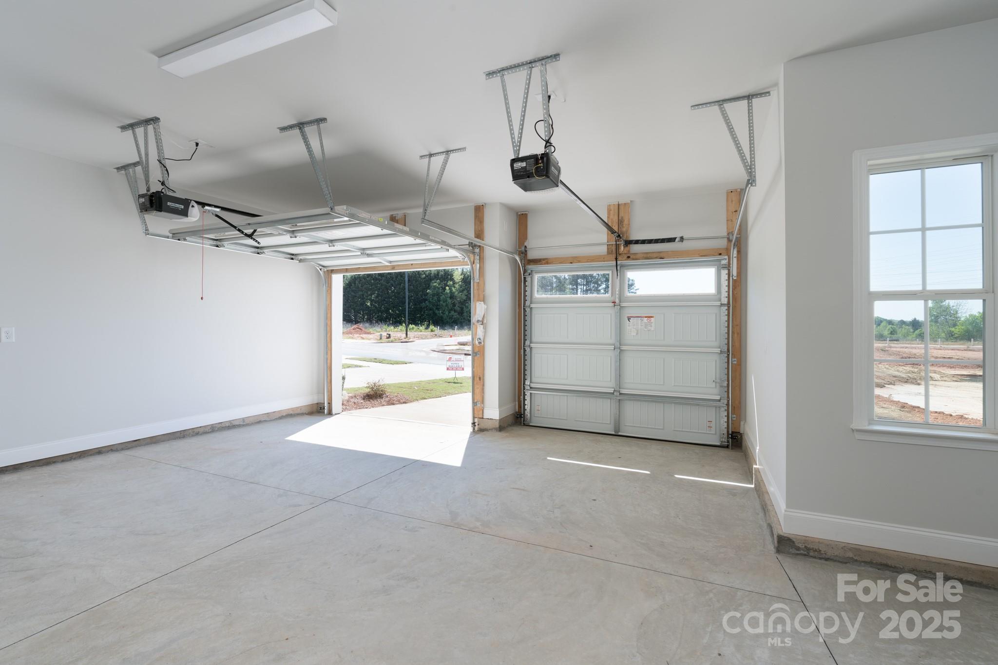 property viewer photo 25