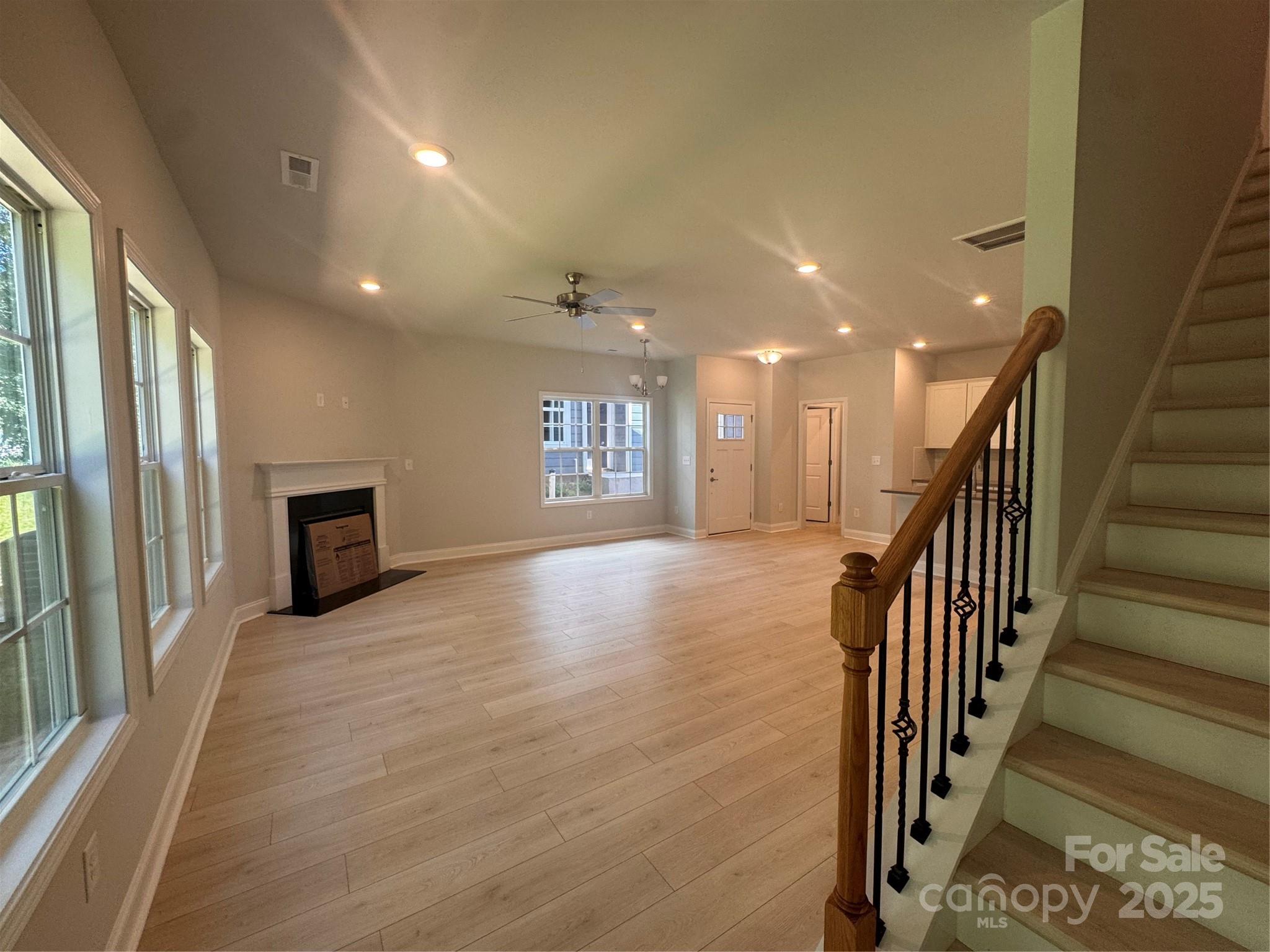 property viewer photo 8
