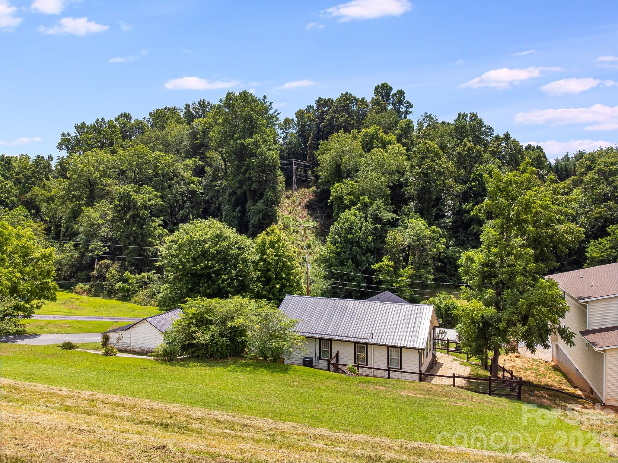 main property photo 43