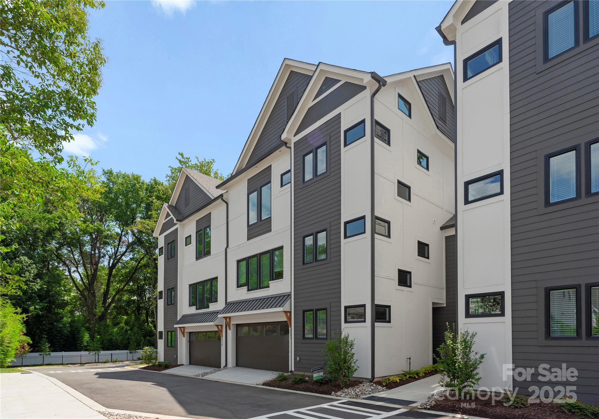 property viewer photo 38
