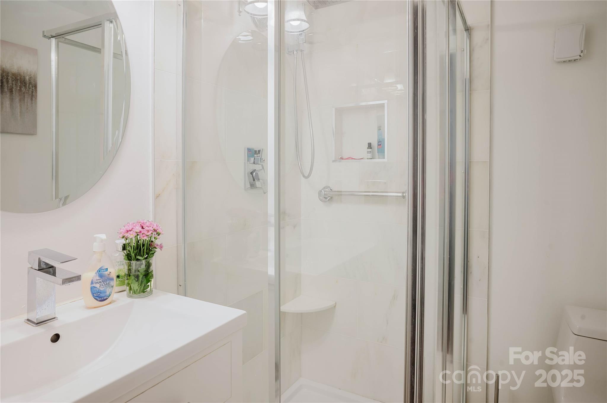 property viewer photo 17