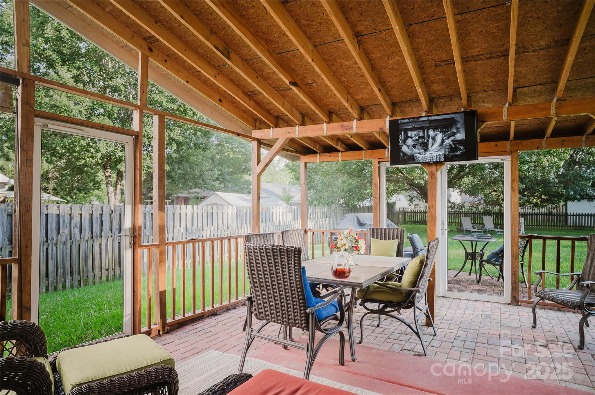 property viewer photo 34