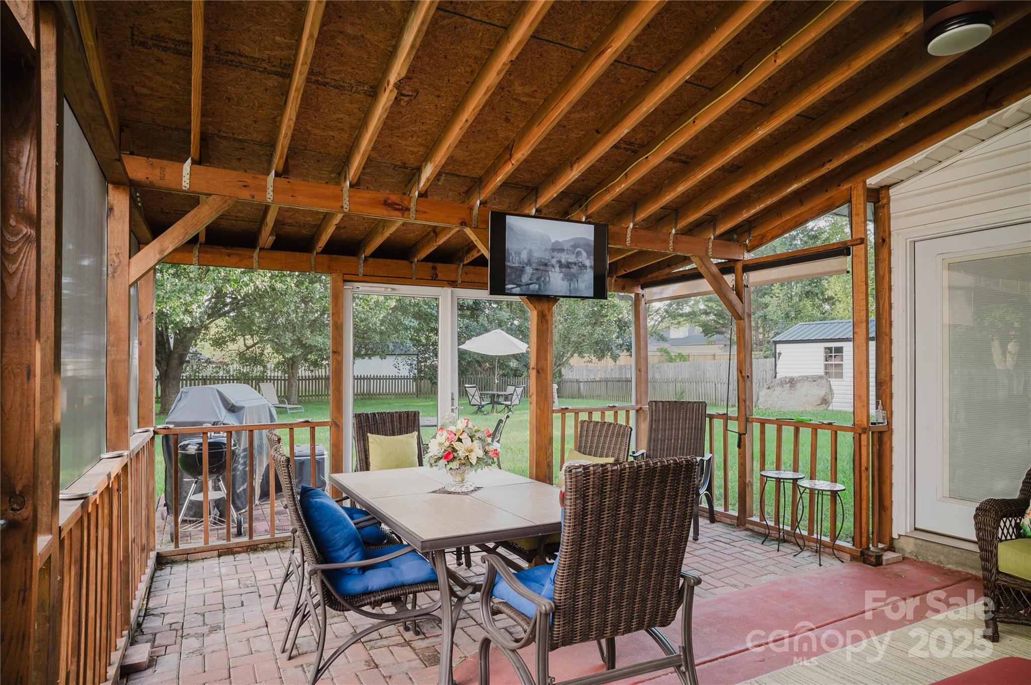 property viewer photo 35