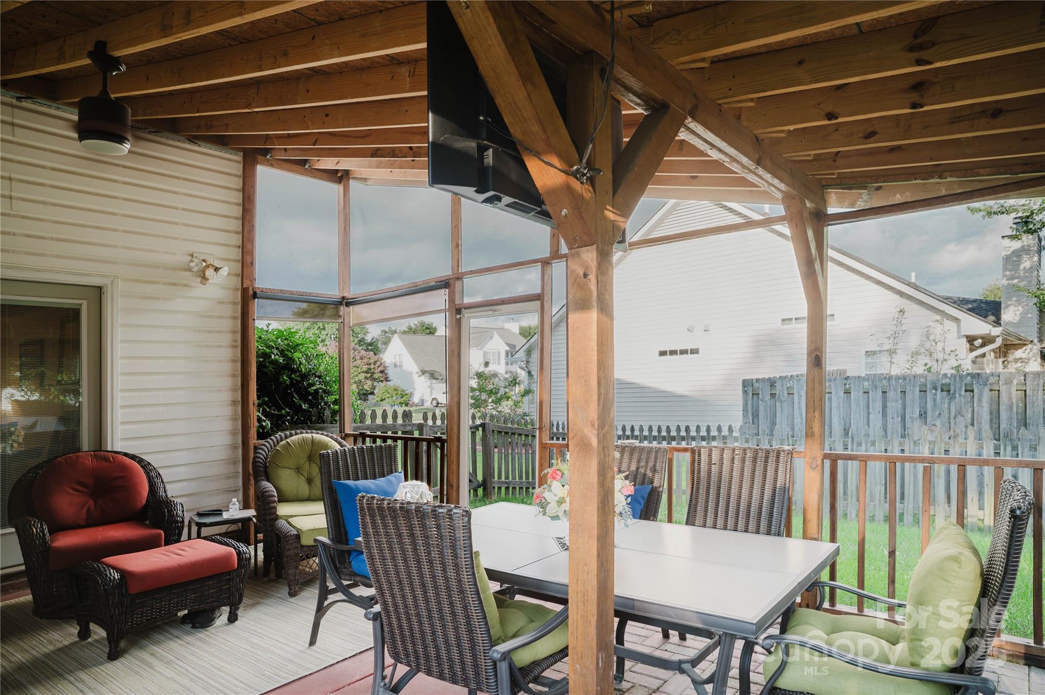 property viewer photo 36