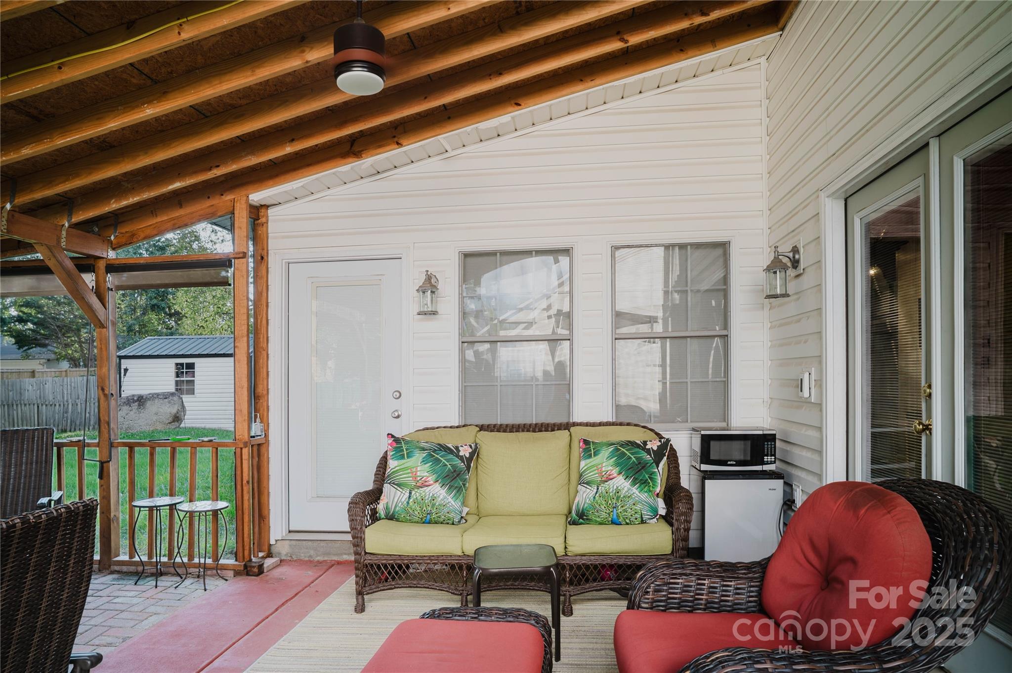 property viewer photo 37