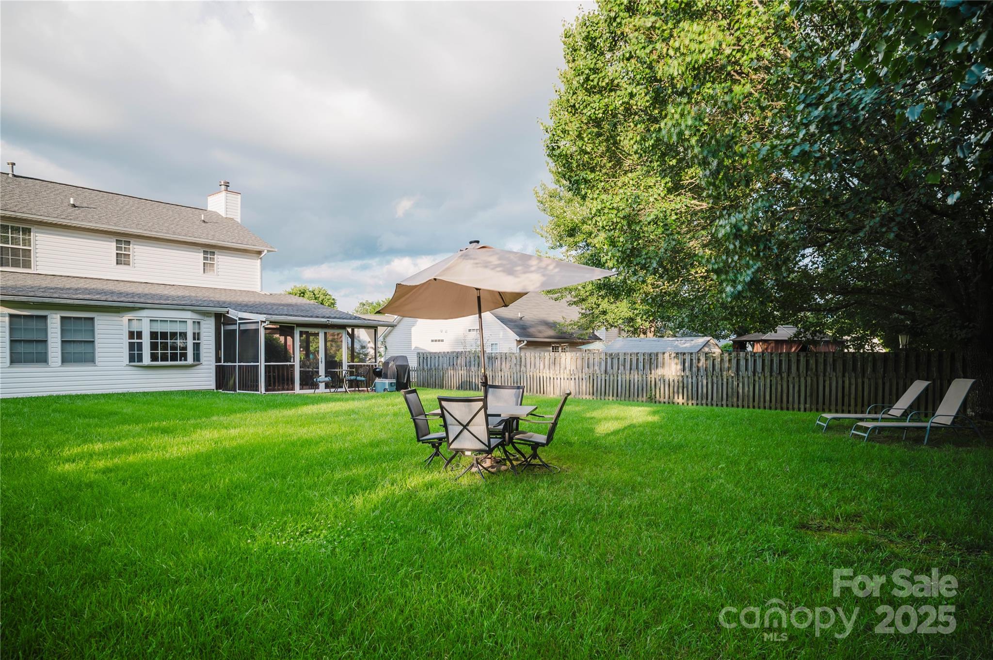 property viewer photo 41