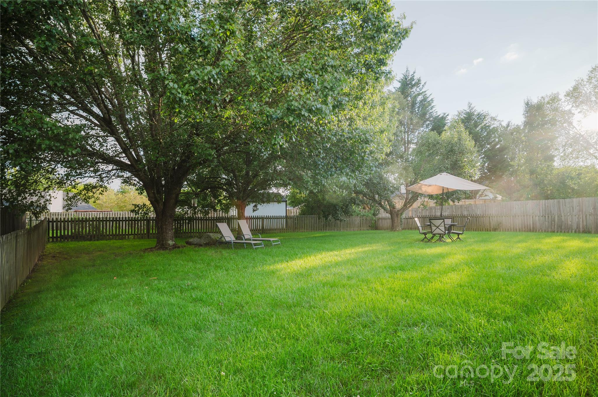 property viewer photo 44