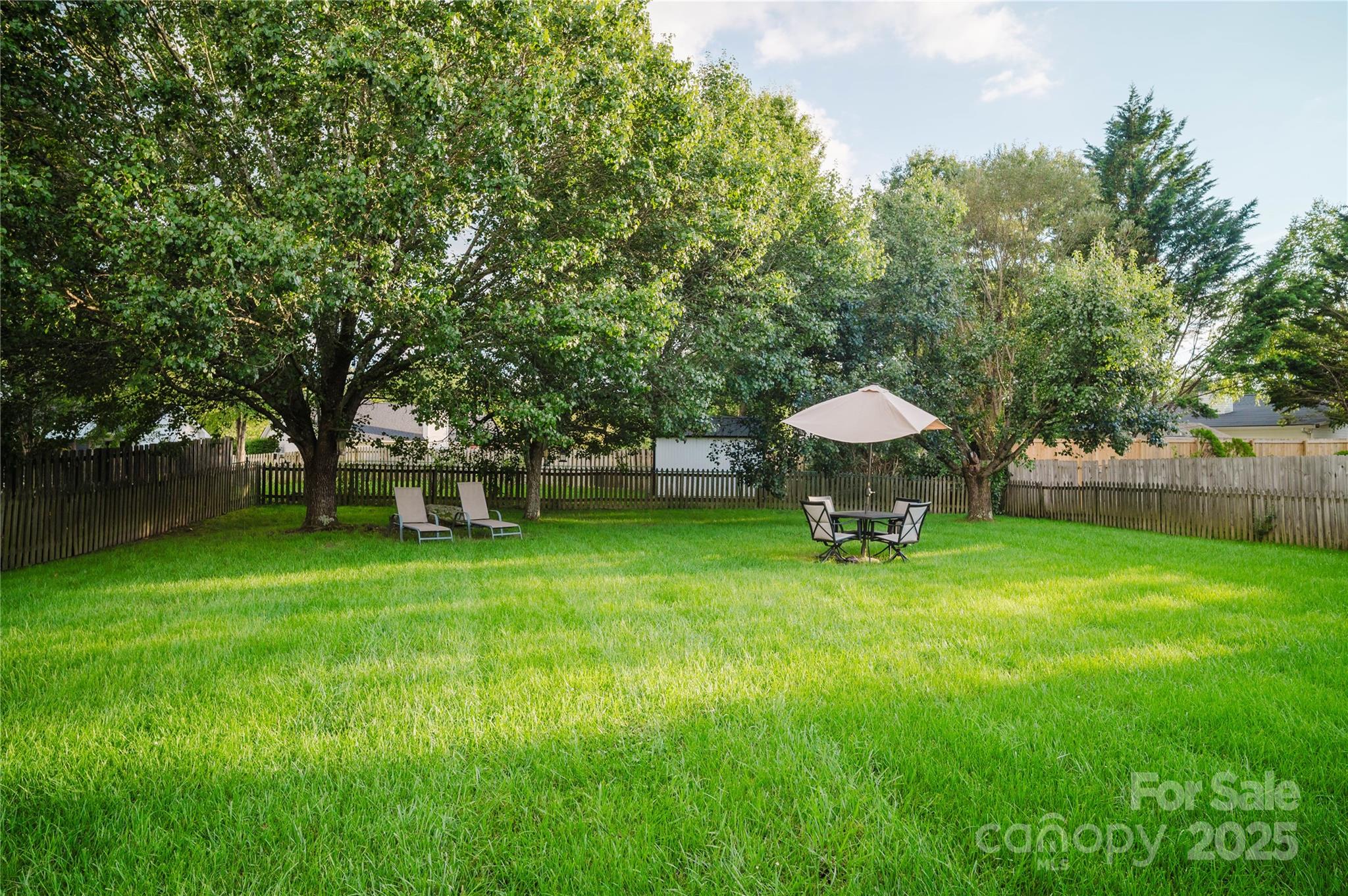 property viewer photo 45