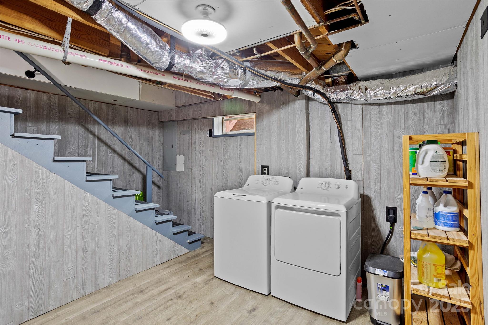 property viewer photo 30