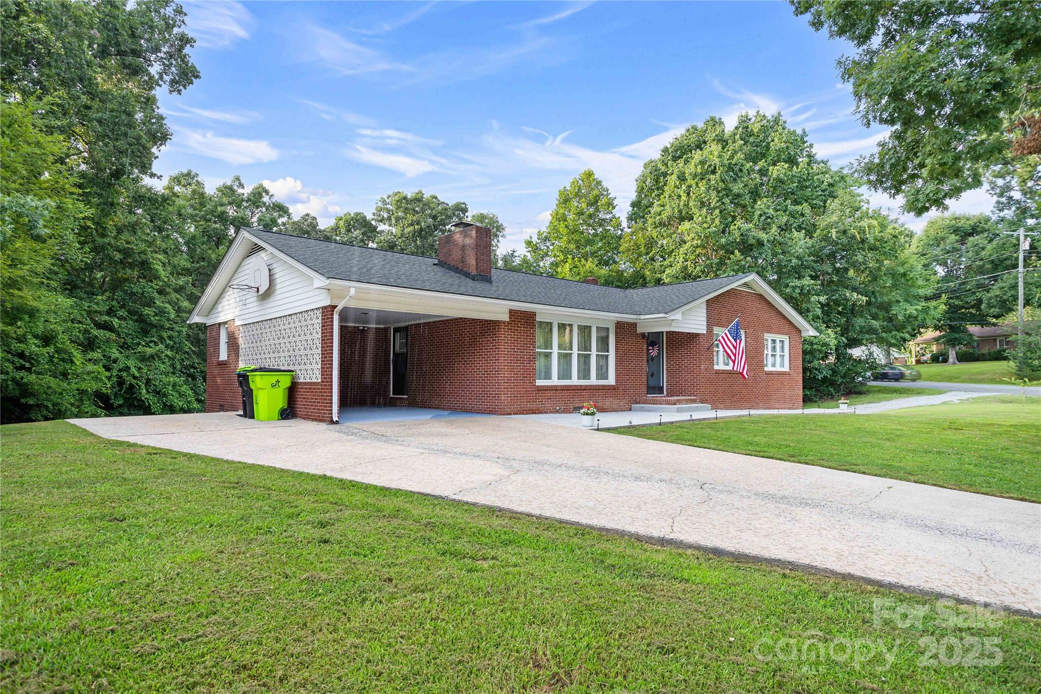 property viewer photo 4