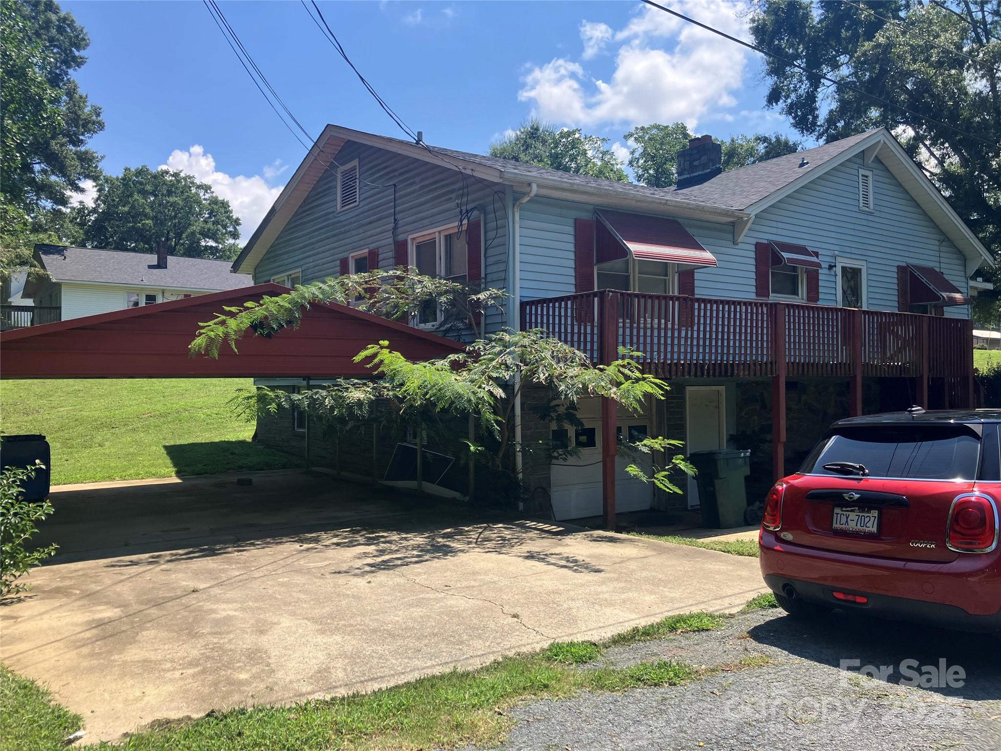 main property photo 8