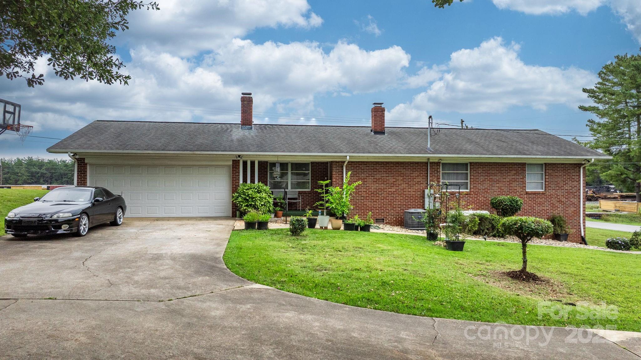 main property photo 31