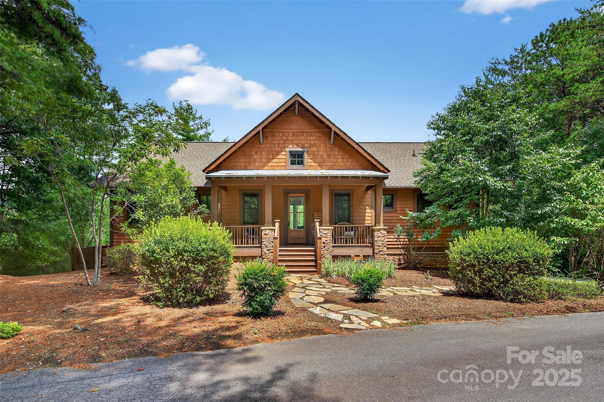 property viewer photo 3