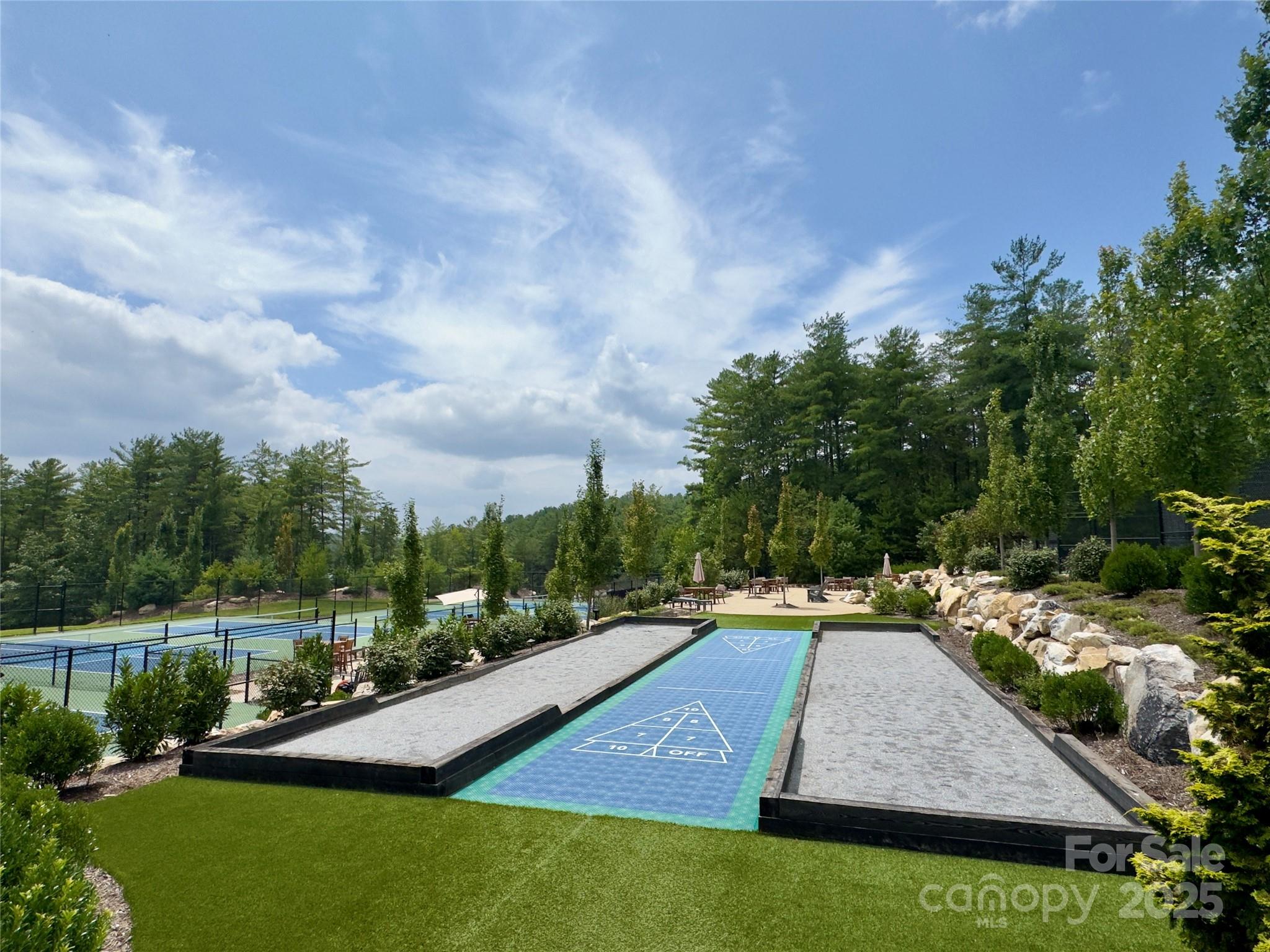 property viewer photo 42