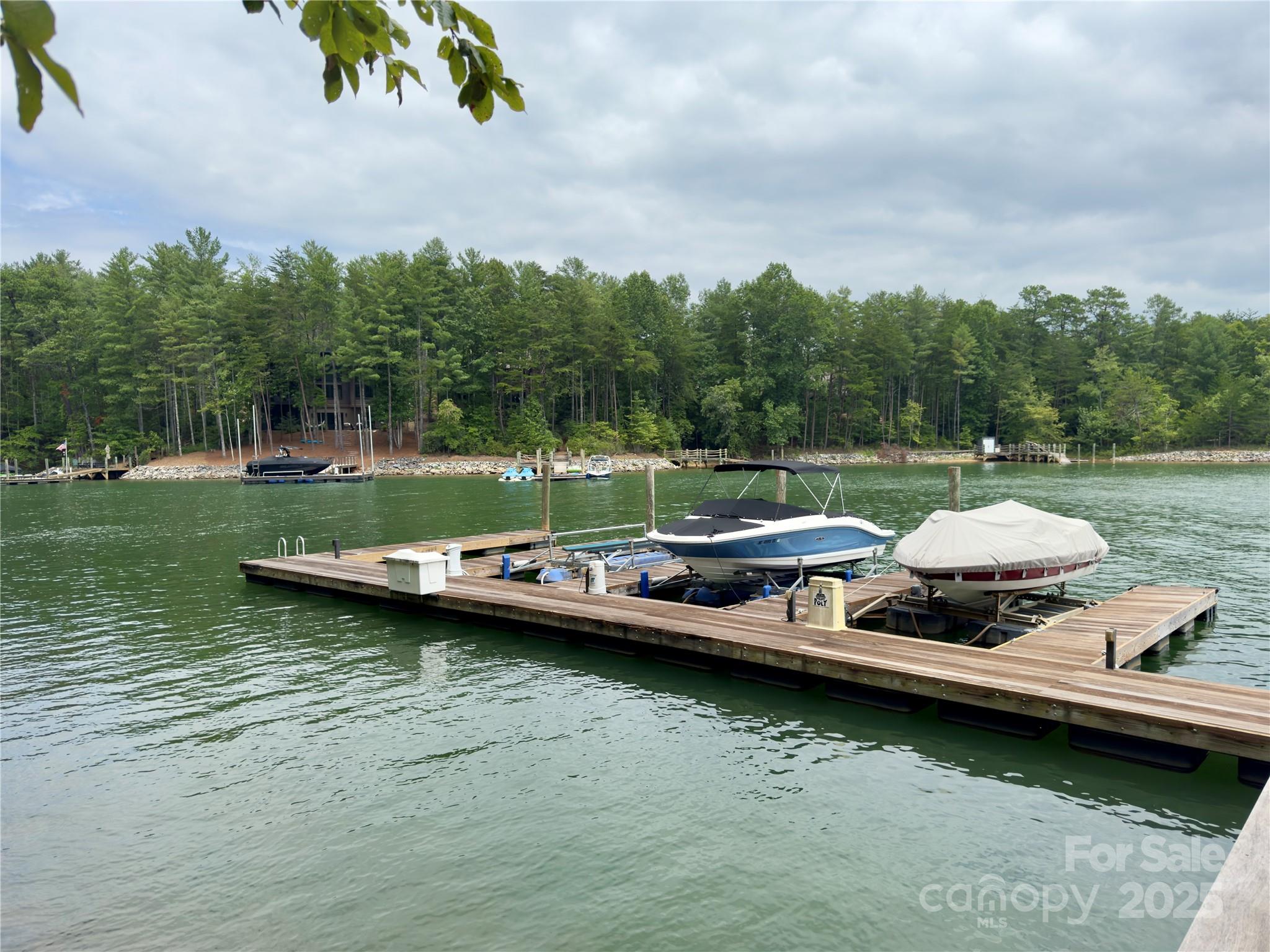 property viewer photo 44