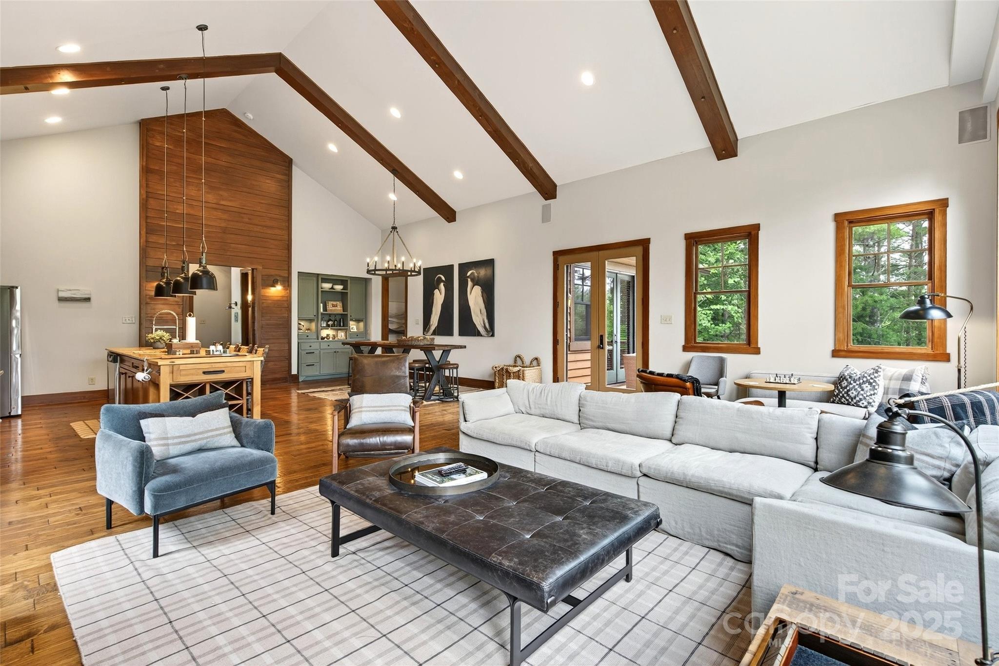 property viewer photo 6