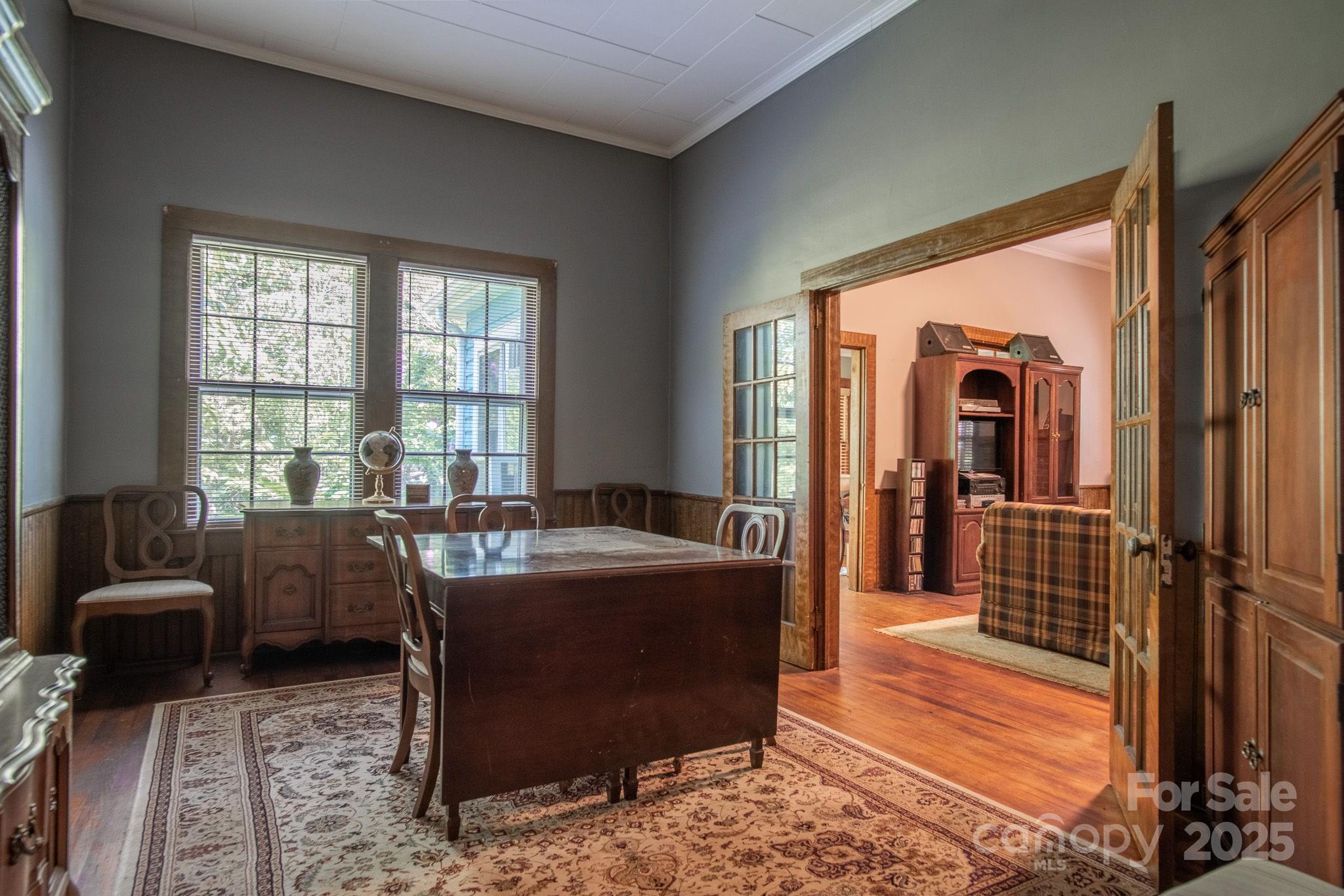 main property photo 16