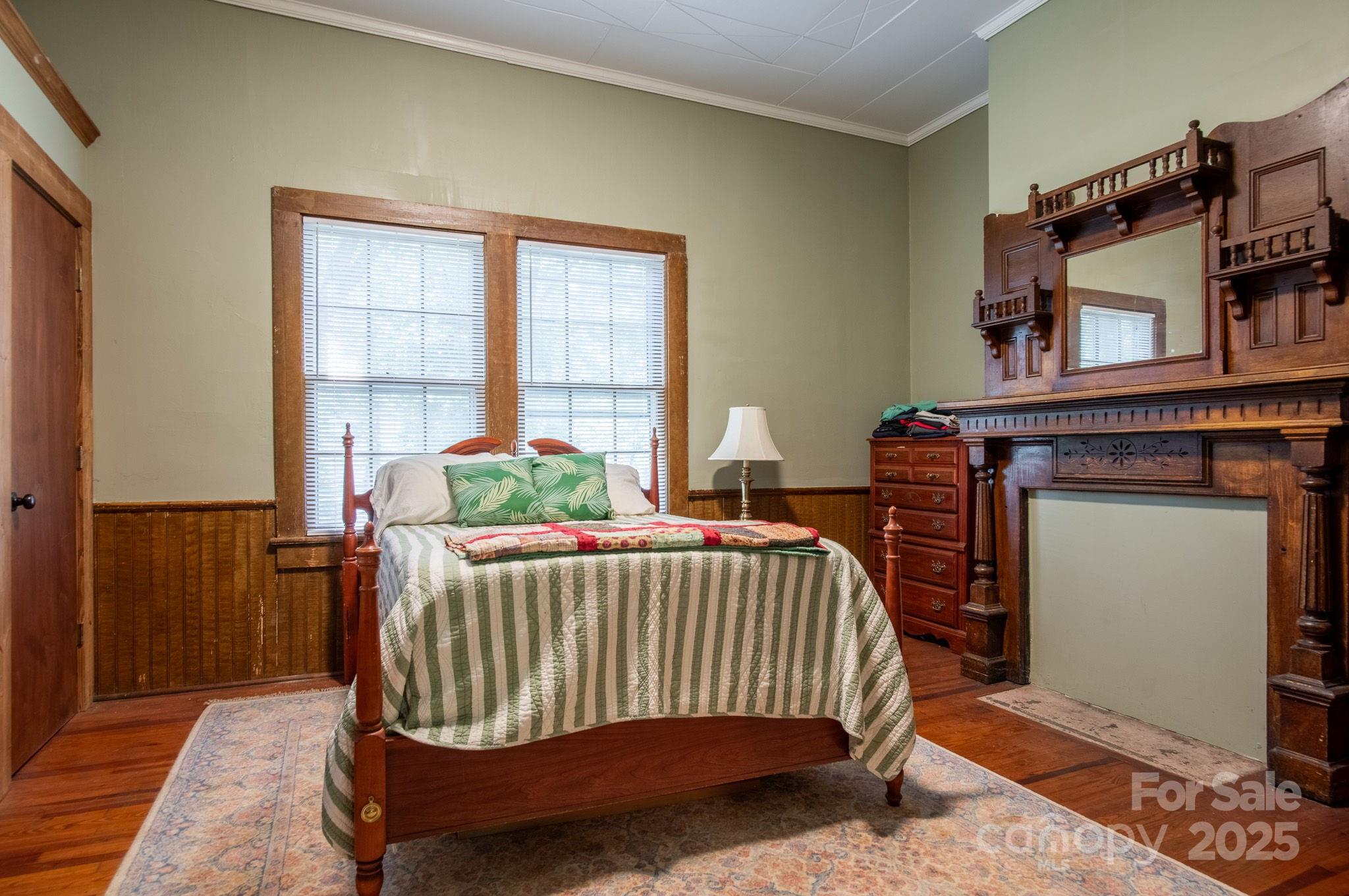 main property photo 19