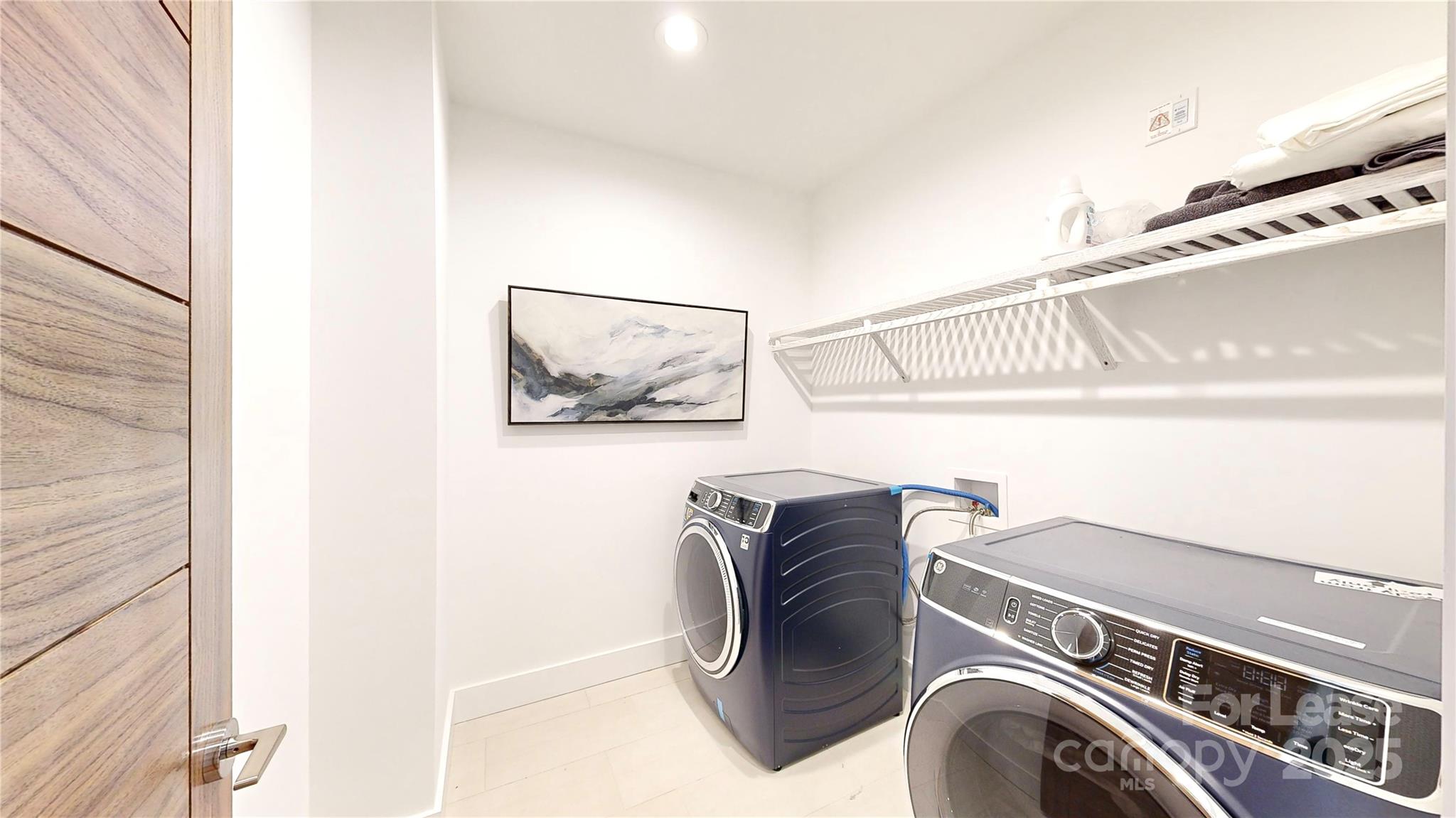 property viewer photo 10
