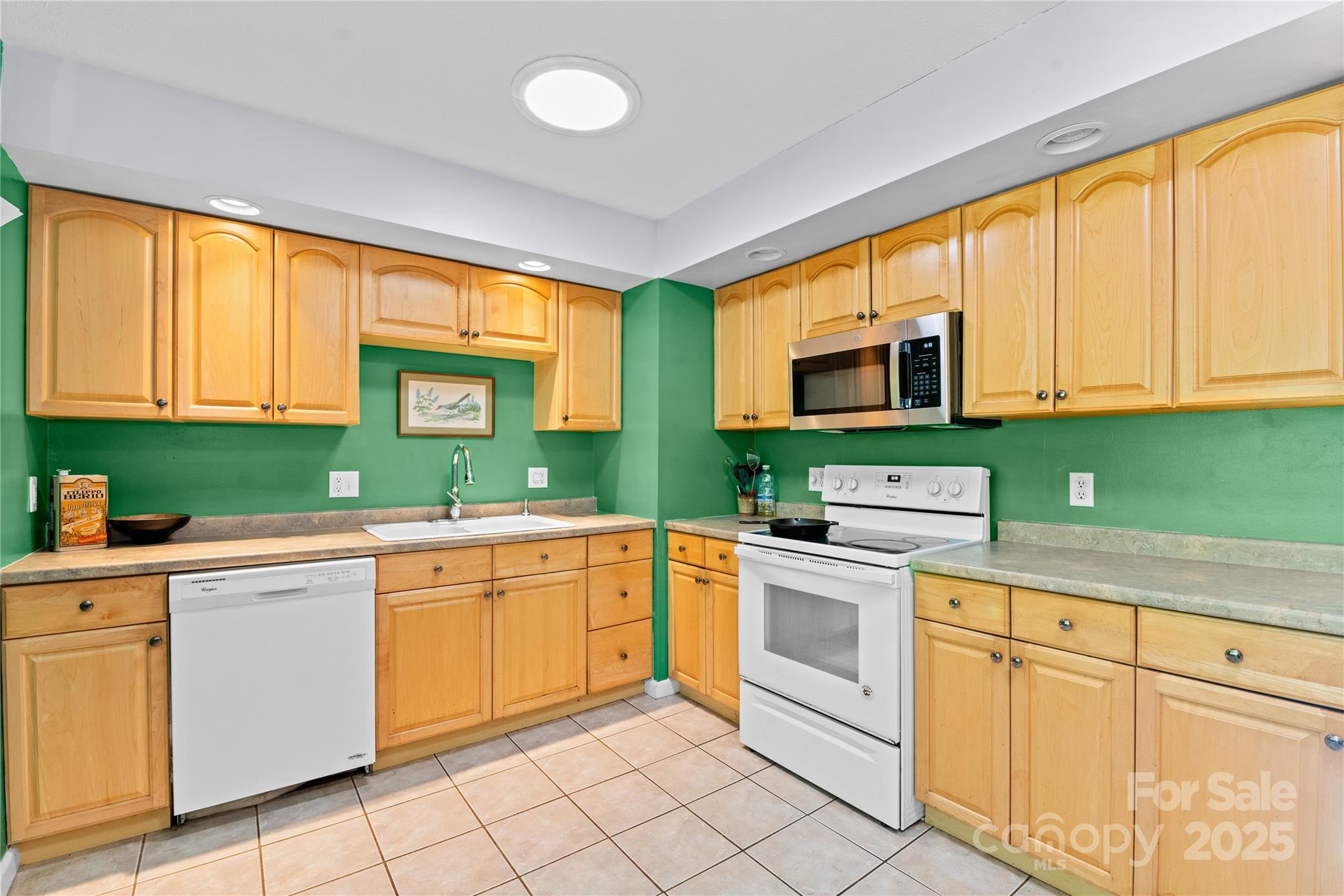 property viewer photo 5