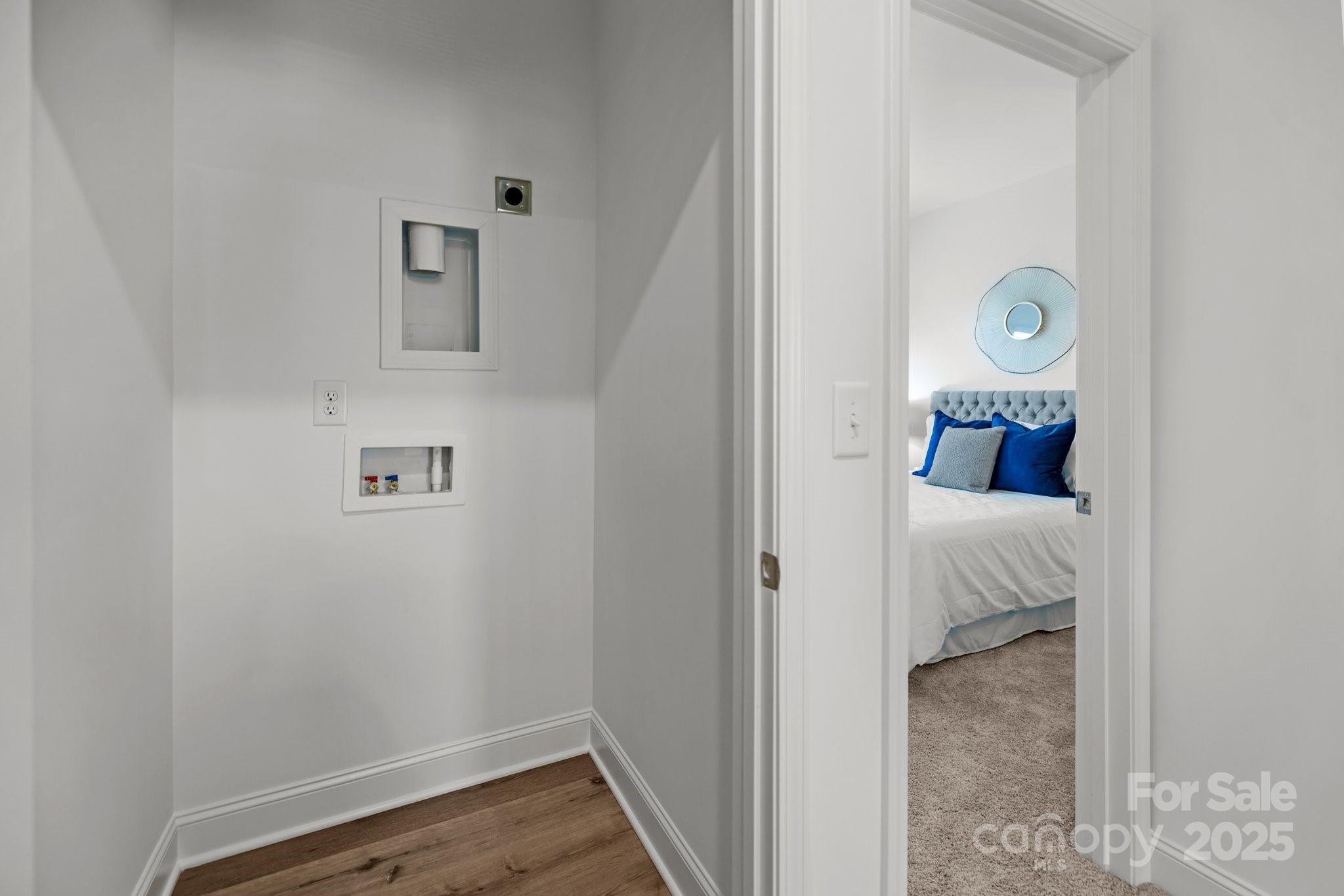 property viewer photo 11