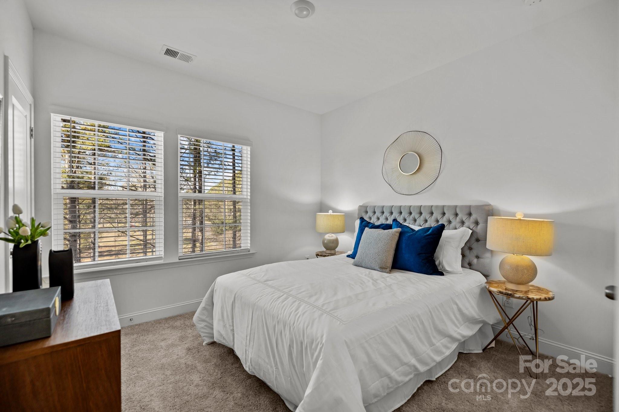 property viewer photo 15