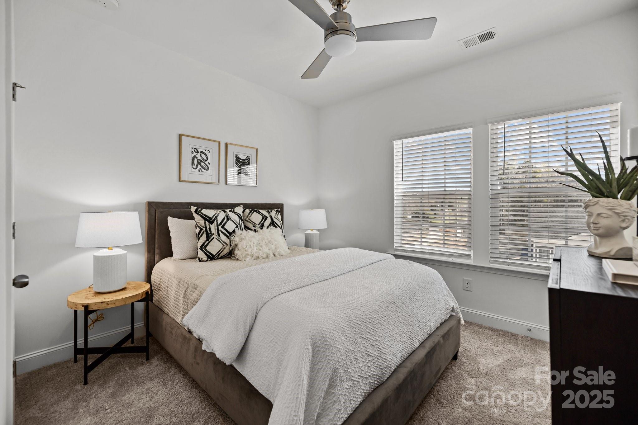 property viewer photo 20