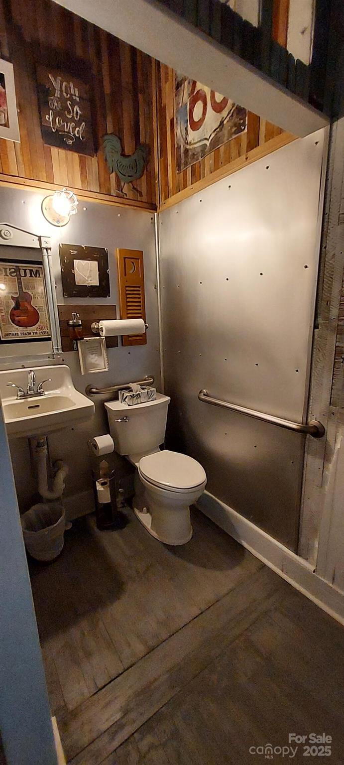 main property photo 19