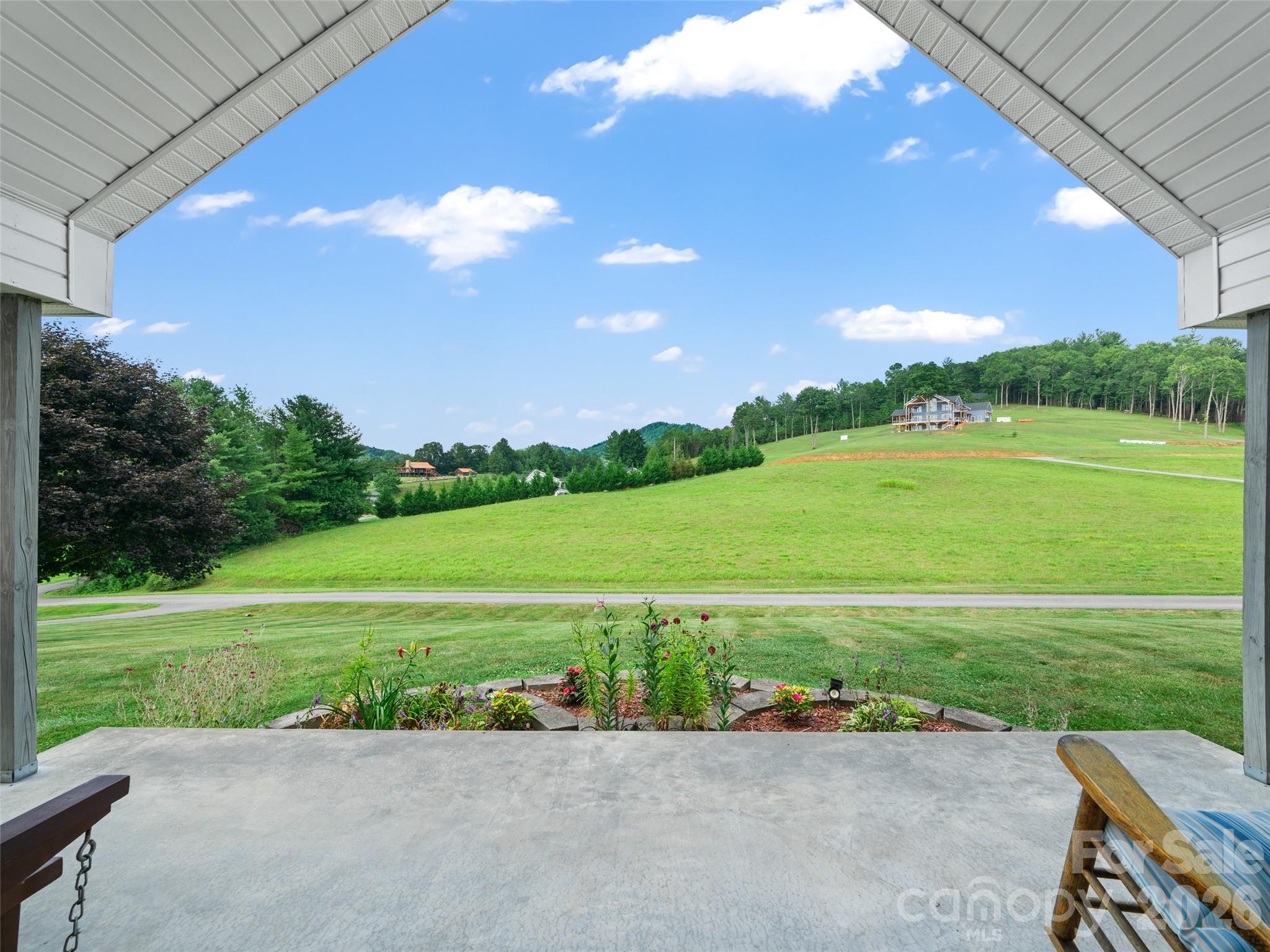 main property photo 6